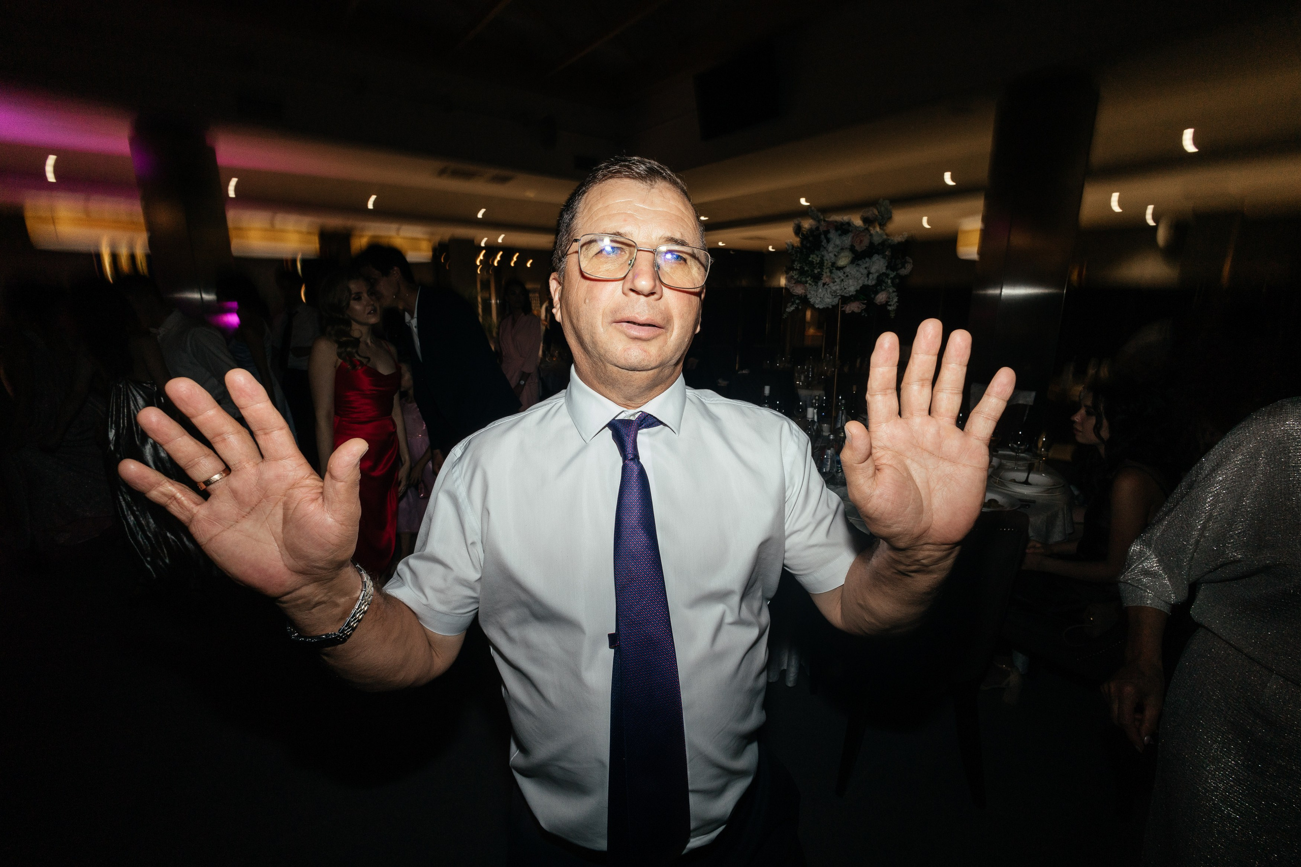 Свадебный фотограф Уфа — Руслан ГабдлисламовЖивые эмоции, красивые кадры, воспоминания на всю жизнь.Работаю по всей Республике Башкортоста. Свадебный фотограф Уфа Руслан Габдлисламов