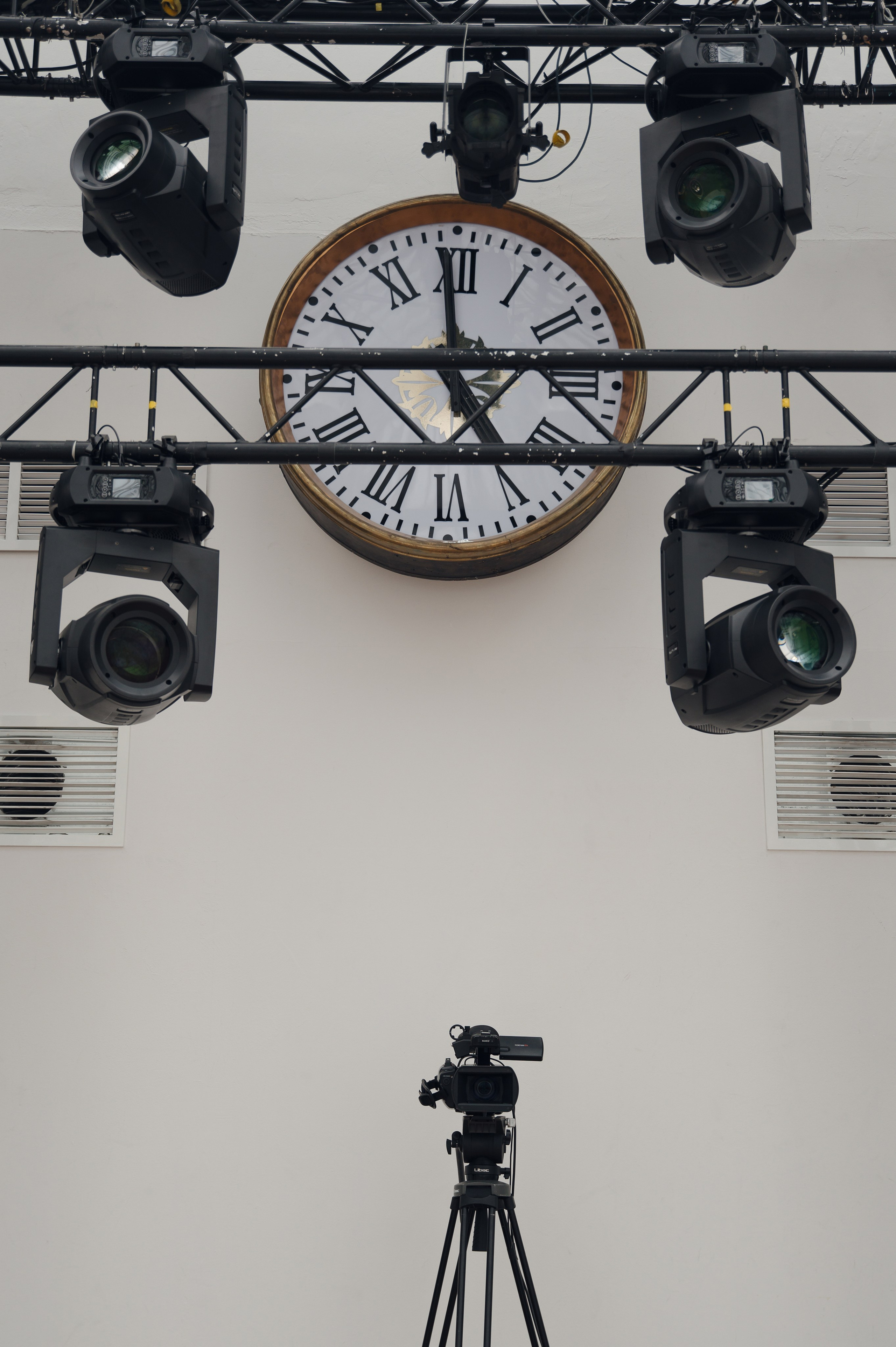 Бекстейдж показа «Новые Имена» собака.ru|ДЛТ. Портретный и репортажный фотограф в Санкт-Петербурге