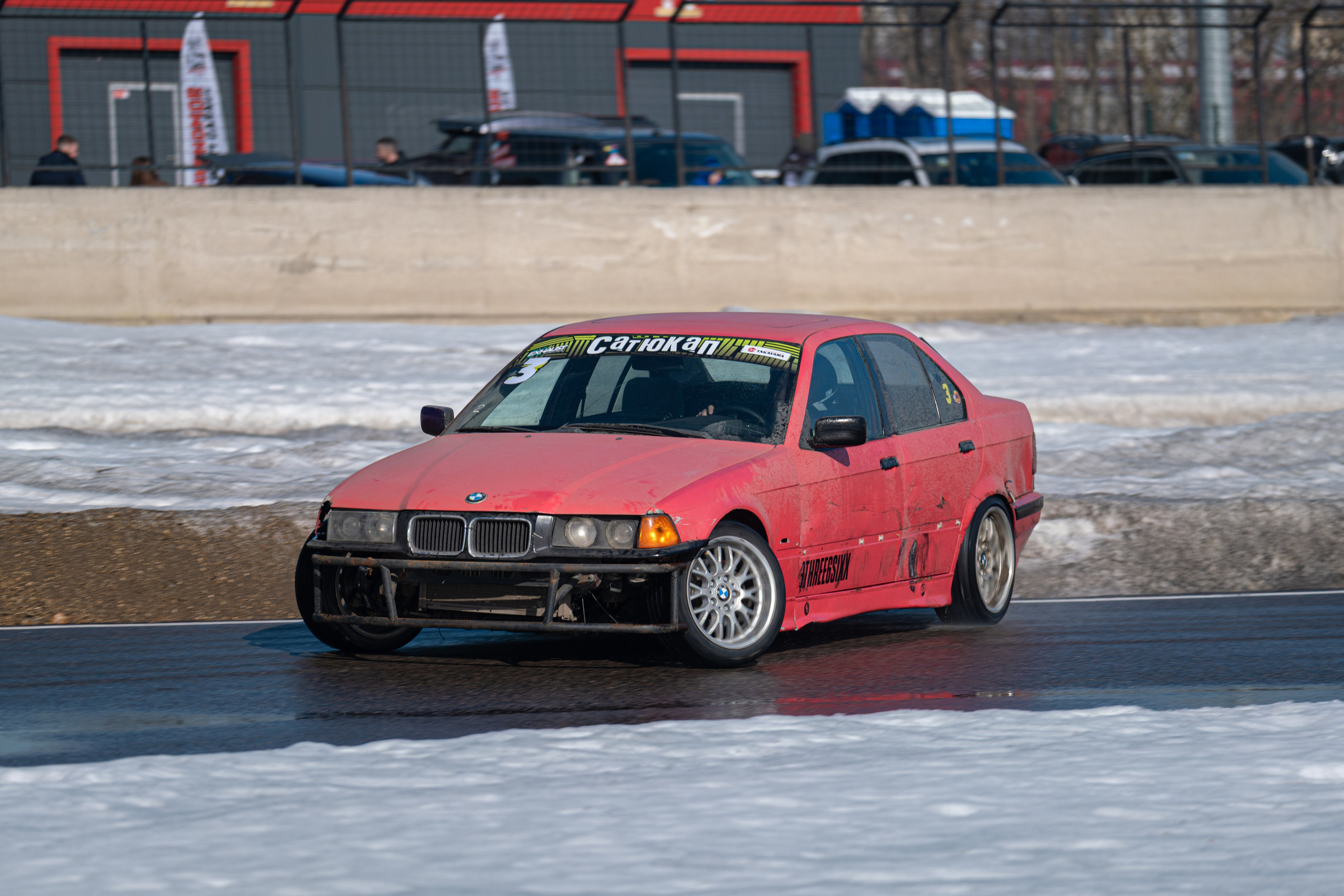 Спортивная автомобильная съемка. Malenkyia