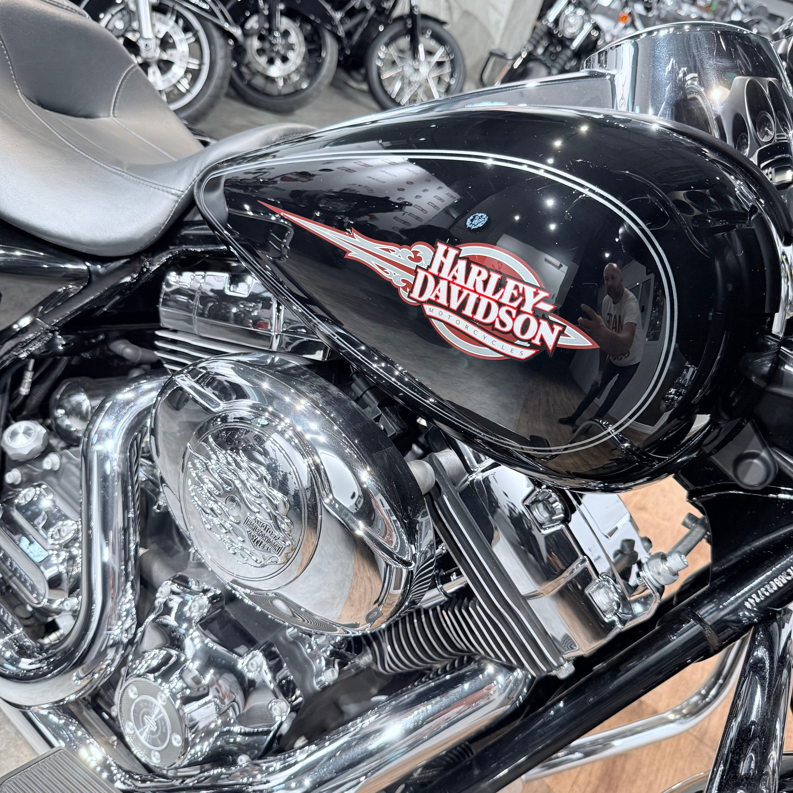 2010 Street Glide АВS Vivid Вlаck. Hello Davidson, Москва. Только хорошие мотоциклы…