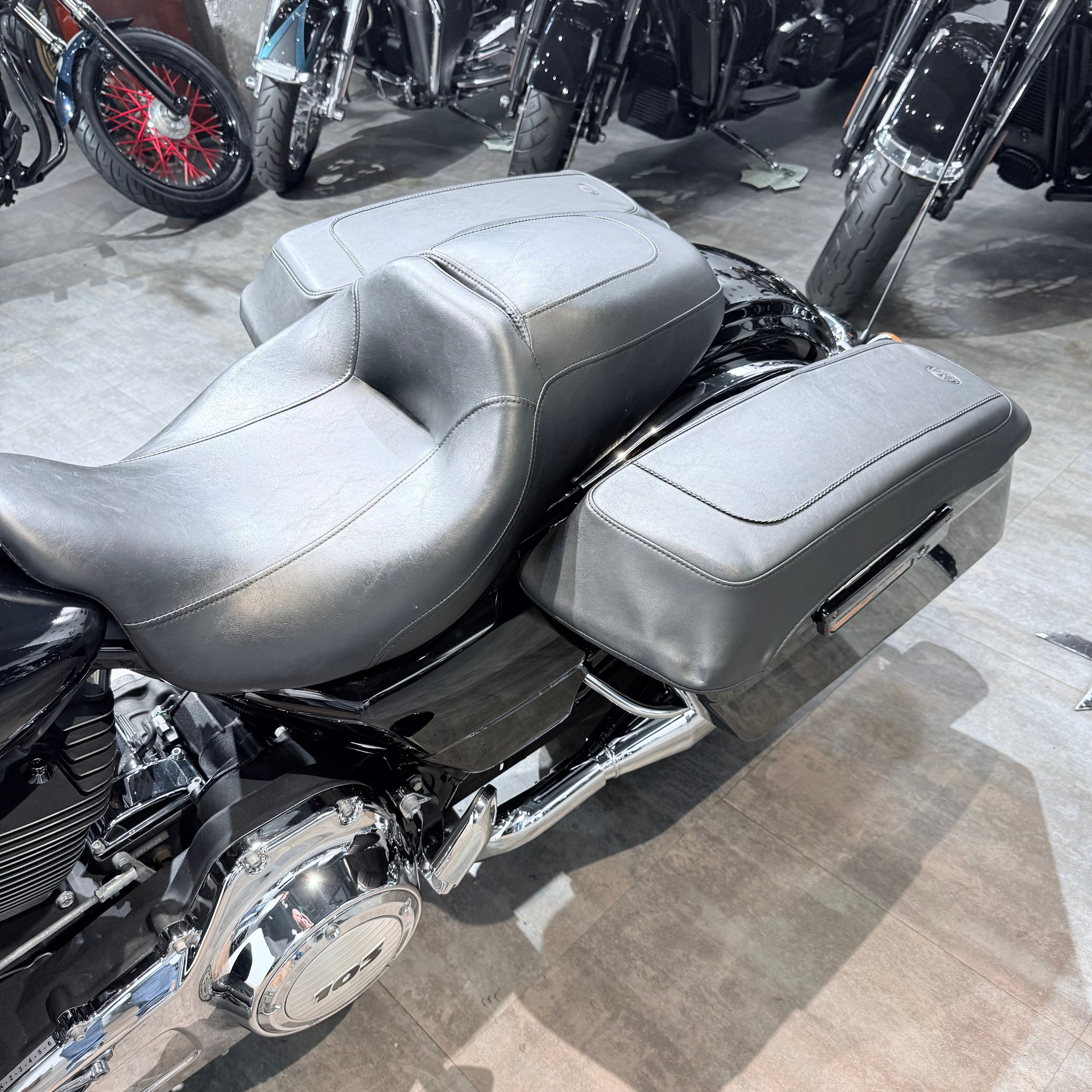 2012 Street Glide 103 АВS Vivid Вlаck. Hello Davidson, Москва. Только хорошие мотоциклы…