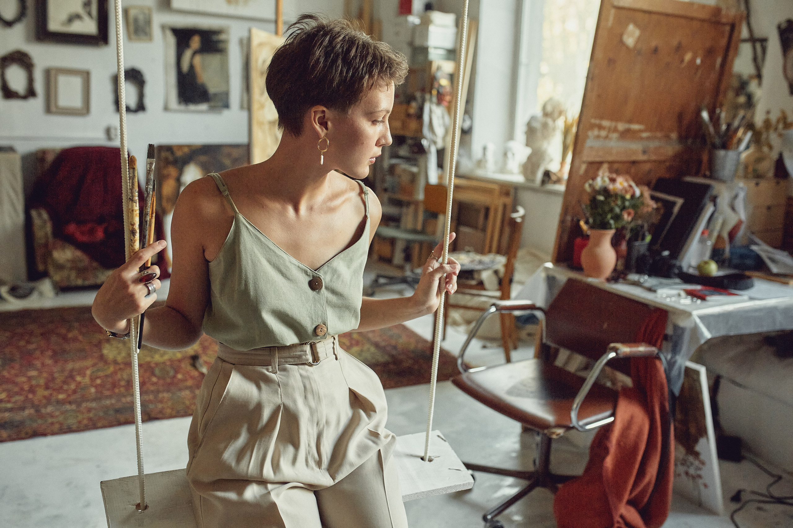 Съёмка в мастерской художника Лиды Железняк