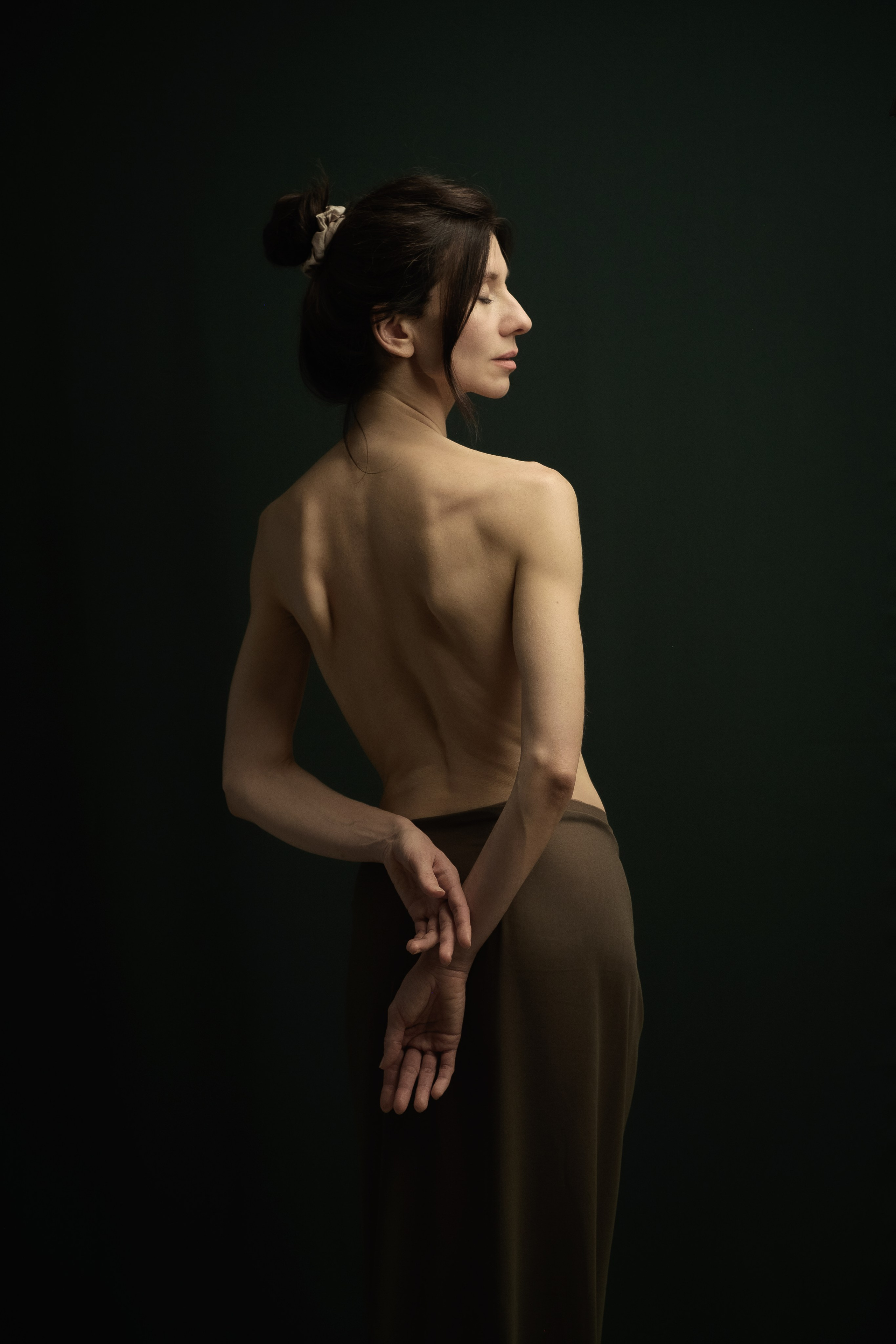 Женская ню фотосессия Казань. Будуар в студии. Владислав Медведев — фотограф Казань