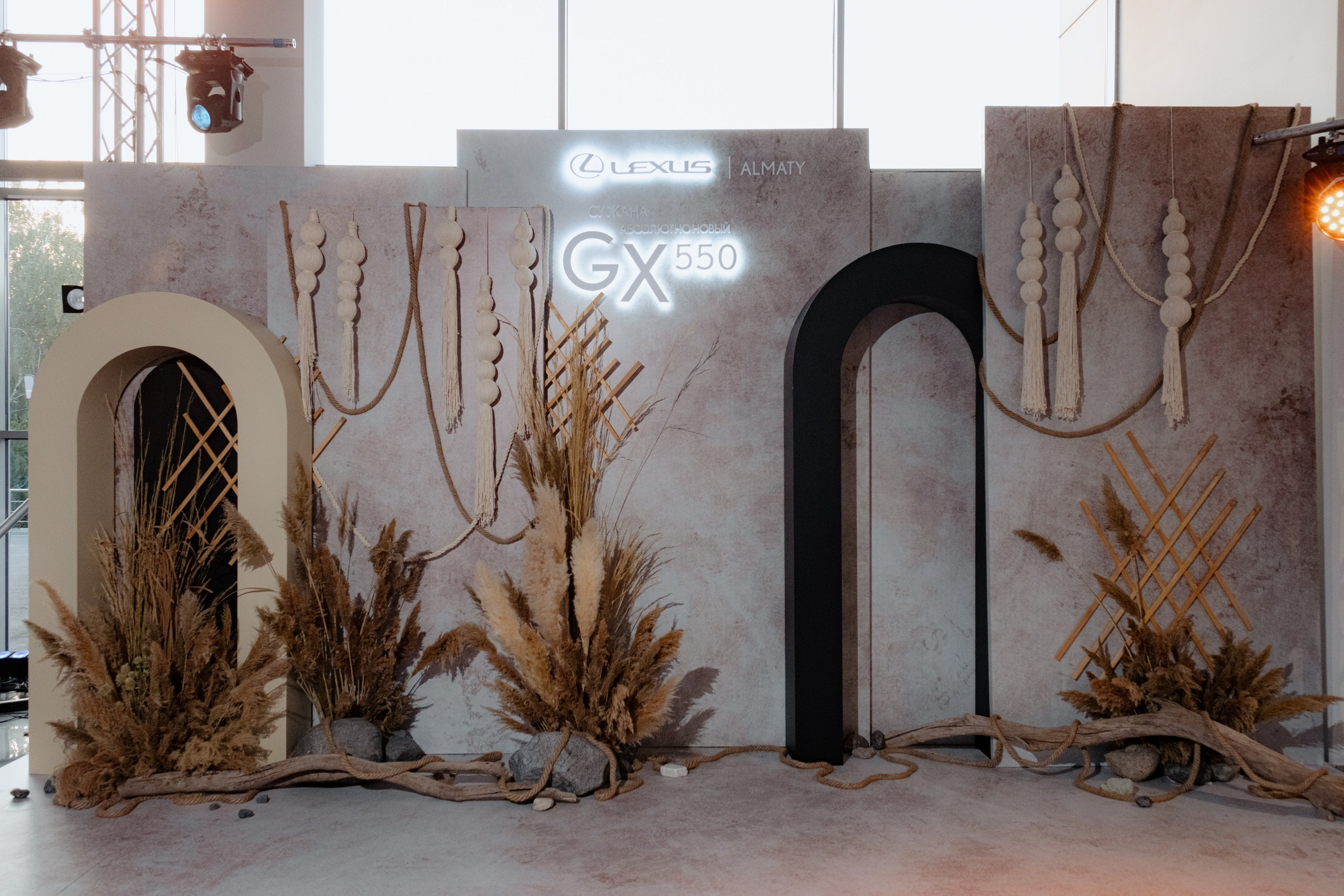 LEXUS. Свадебный фотограф в Алматы Акежан Салыков