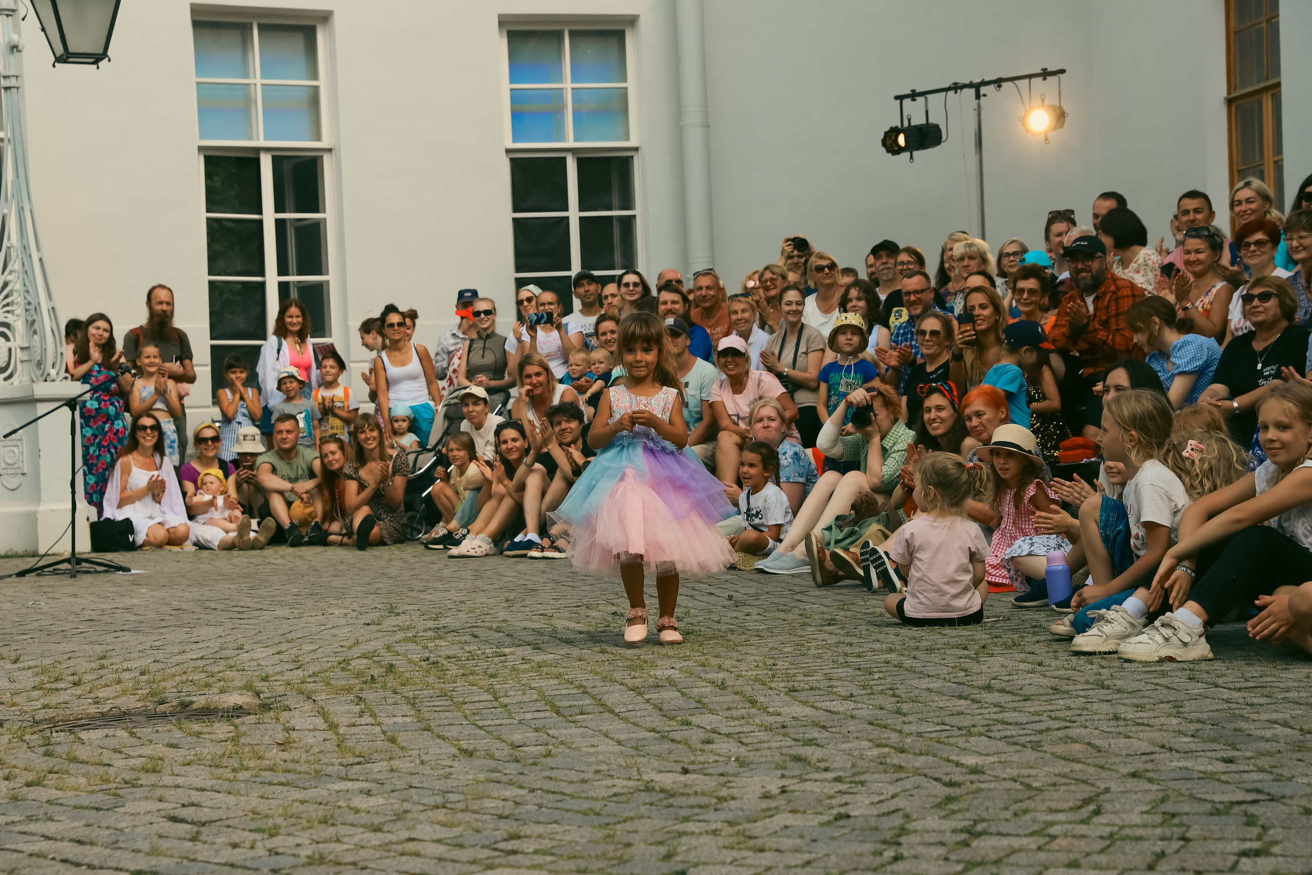 Театр Вкуса, Приключения итальянцев в России