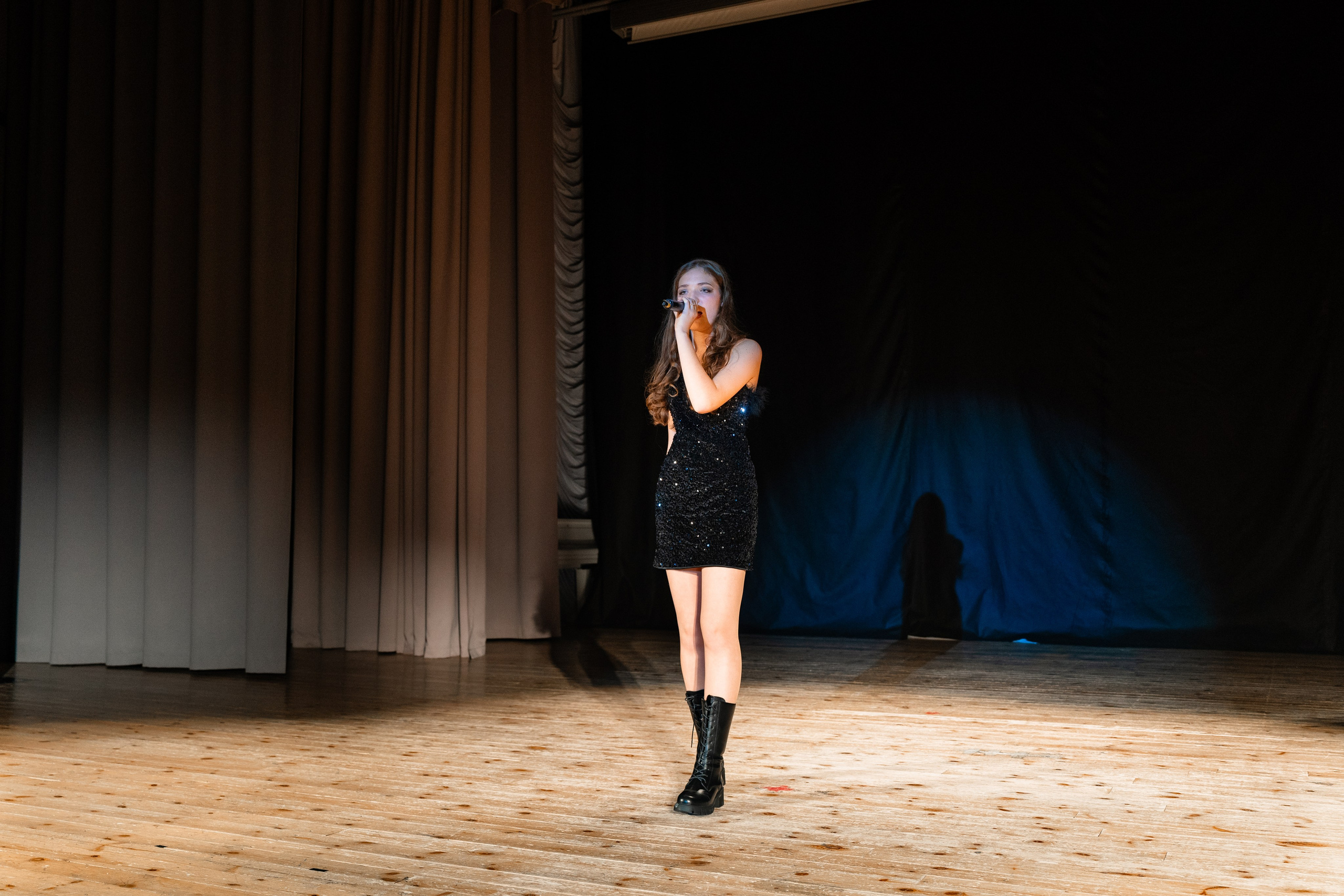 Концерт ДК Буривестник. Фотограф Никита Комаров