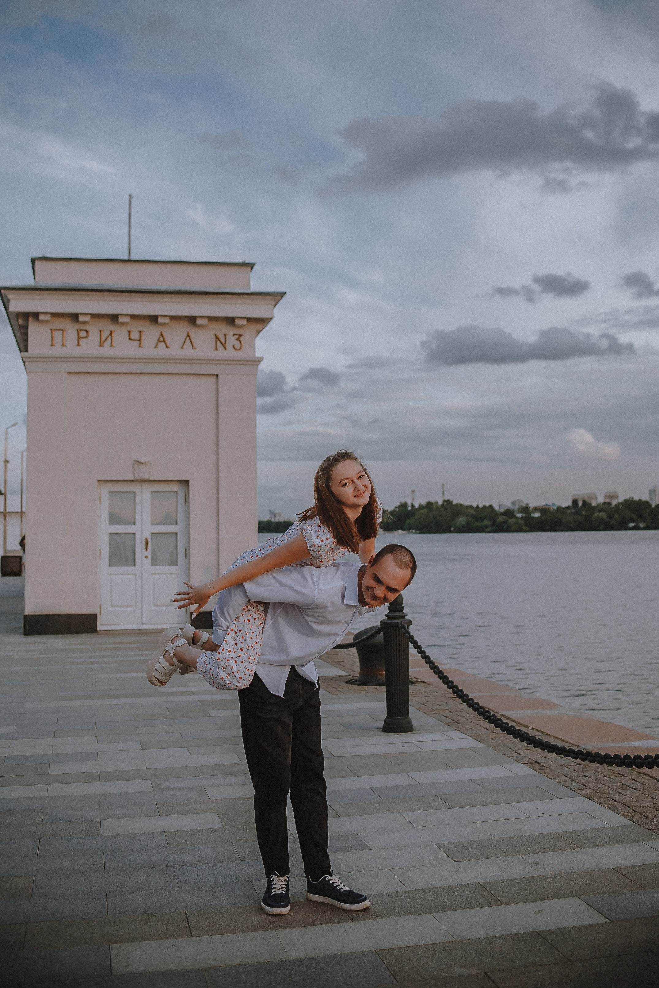 Северный речной вокзал. Свадебный и семейный фотограф в Москве Сажина Кристина КиМ. Свадебный оператор в Москве Сажин Максим