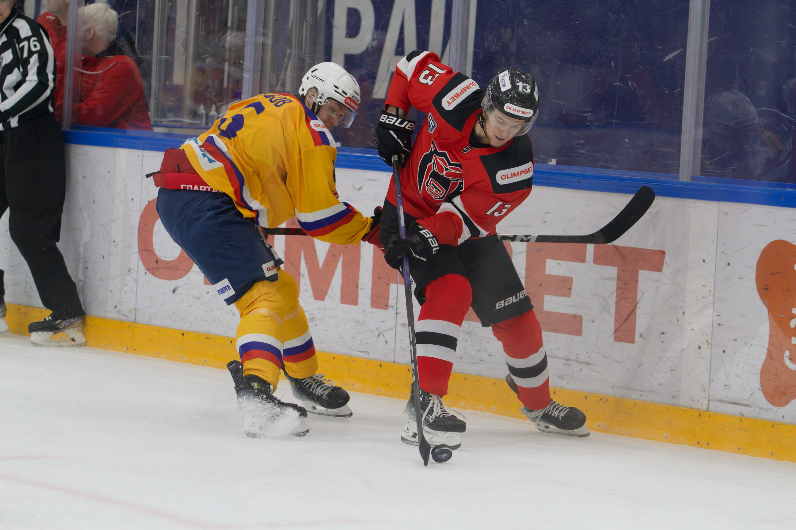 Хоккей. Молот-Химик 12.02.2025. Репортажный и спортивный фотограф в г. Пермь Зильберг Павел