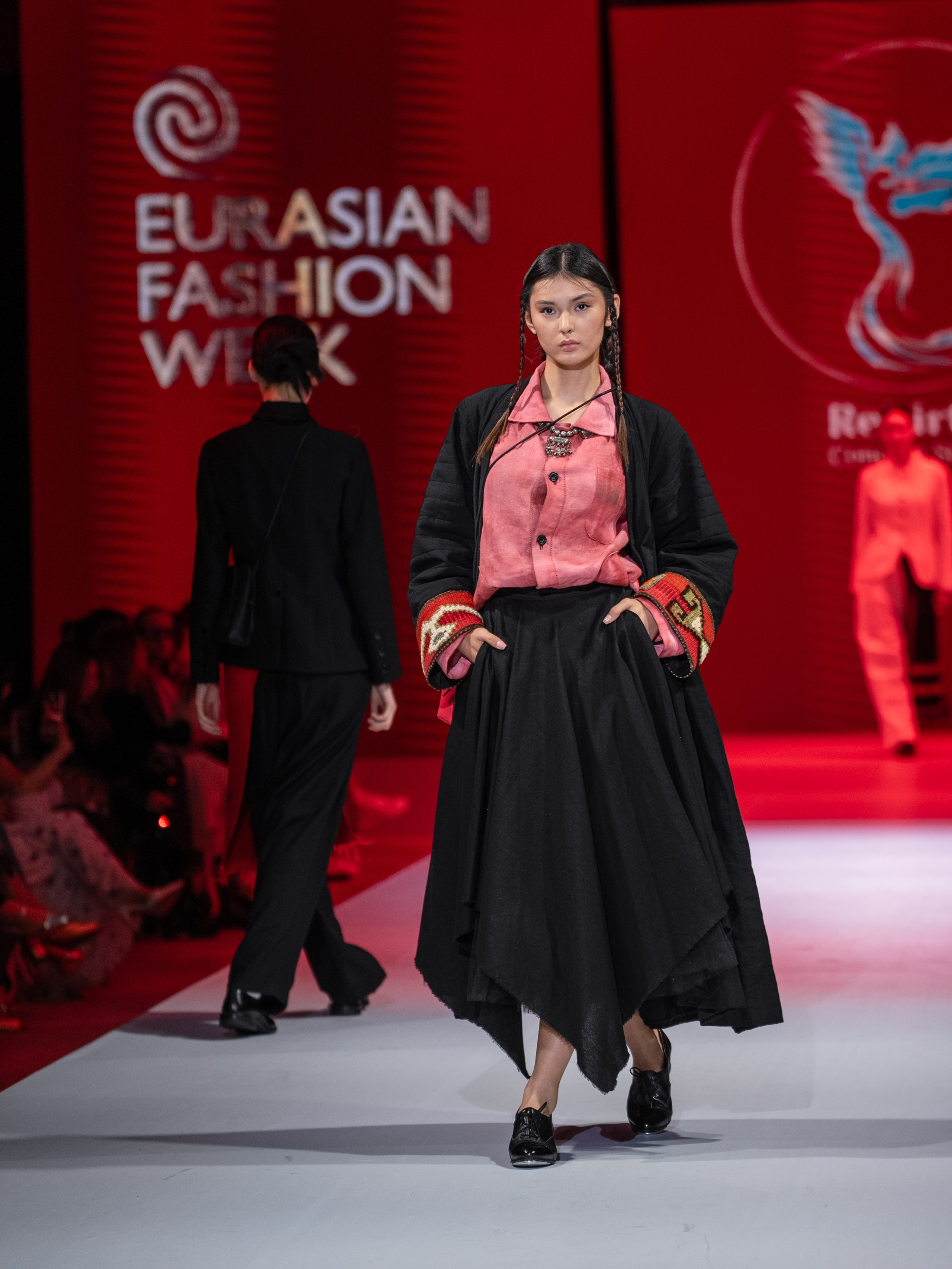 EURASIAN FASHION WEEK Reberth. Сайт Алматинского НЮ АРТ, будуар и фэшн фотографа Дениса Карпенко