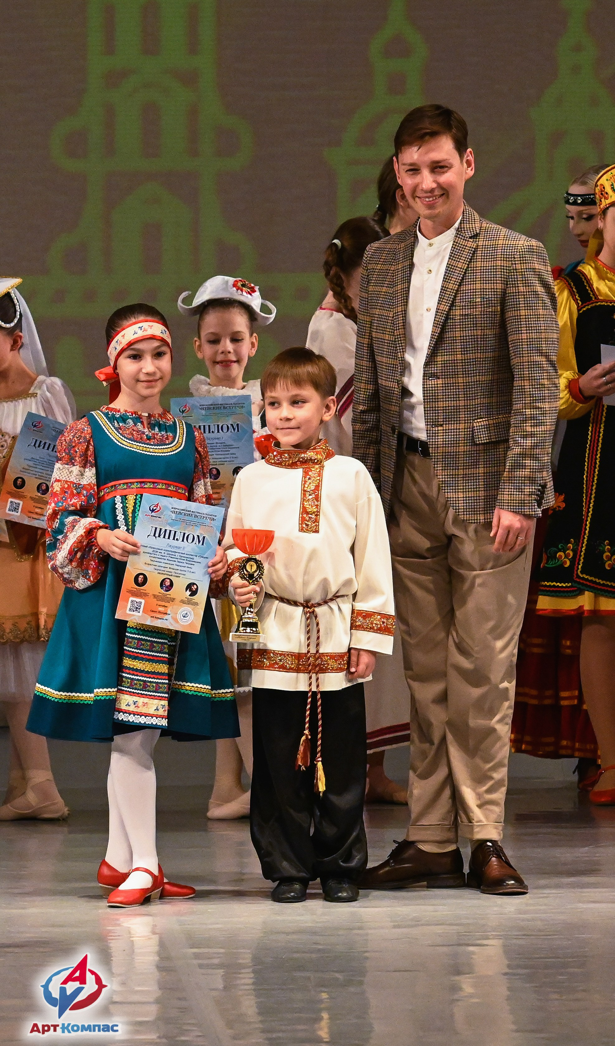 05.10.2025 Всероссийский фестиваль талантов «НЕВСКИЕ ВСТРЕЧИ» г. Санкт-Петербург. Медиастудия Фото Концепт