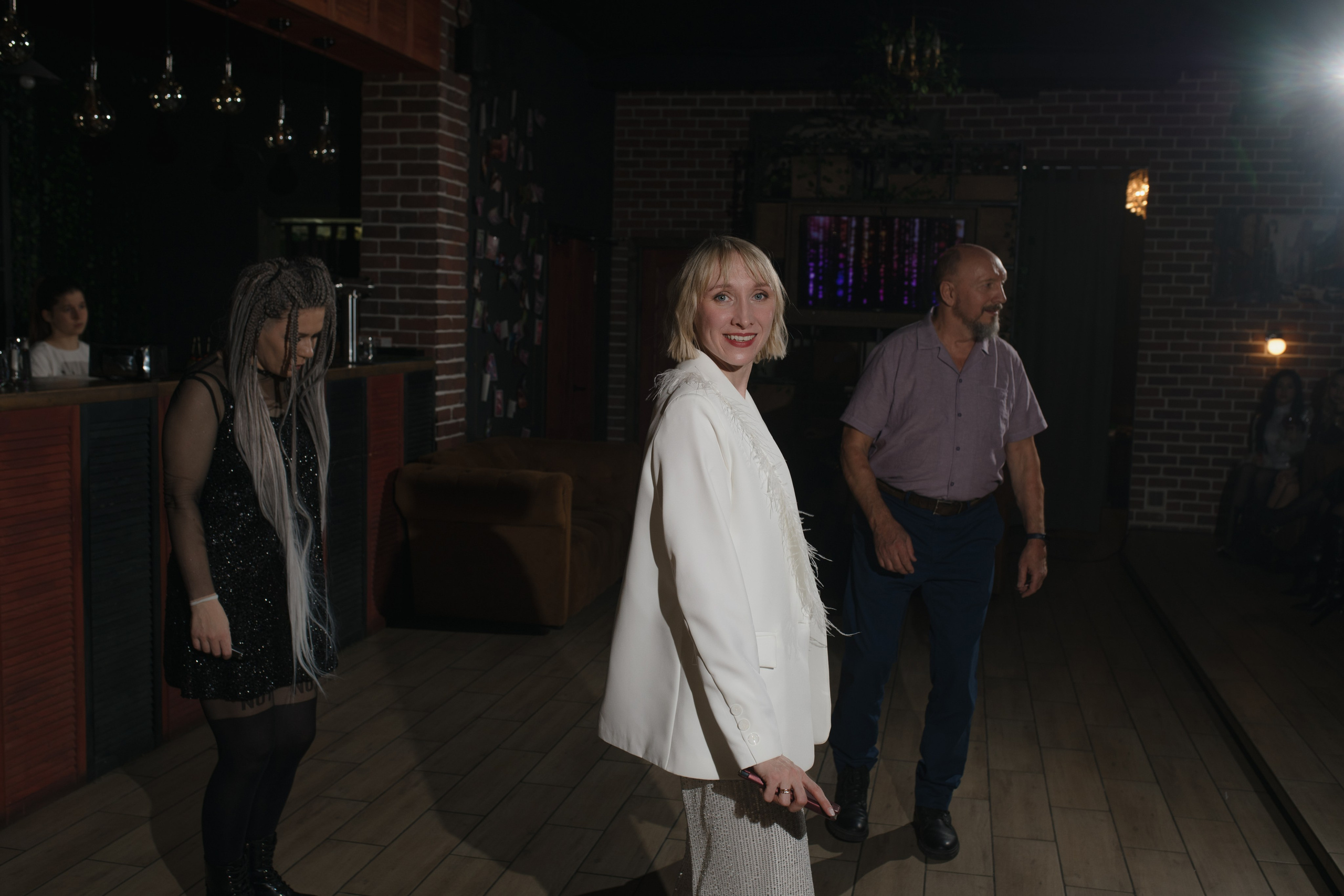 День рождения Томы — Let`s Talk Bar. Свадебный фотограф Екатеринбург/Челябинск — Любовь Волохова