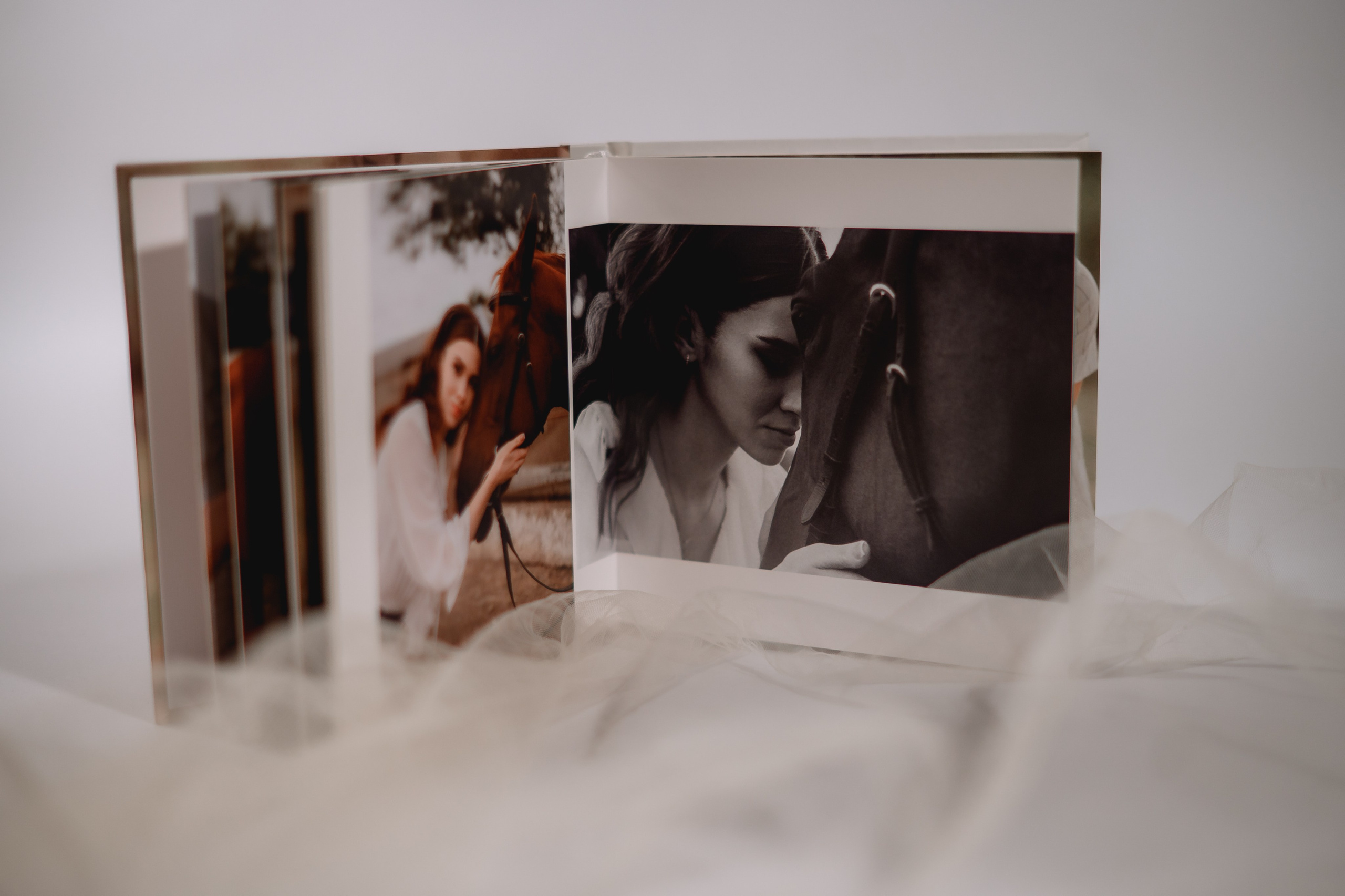 Свадебная фотокнига. 20*20 плотные листы. Фотограф Котова Валентина