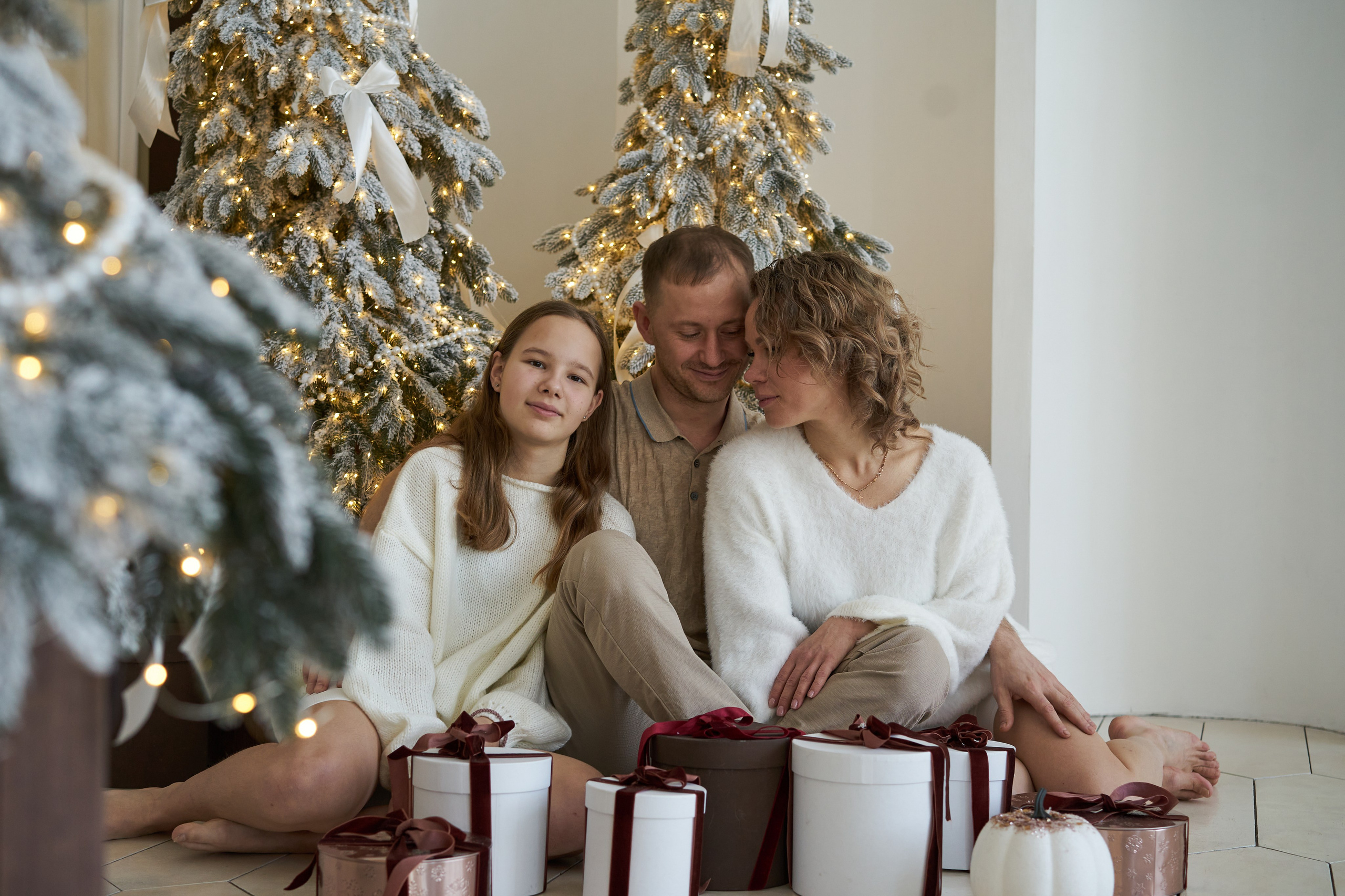 Семейная фотосессия в студии. Фотограф Екатеринбург Кокшарова Александра
