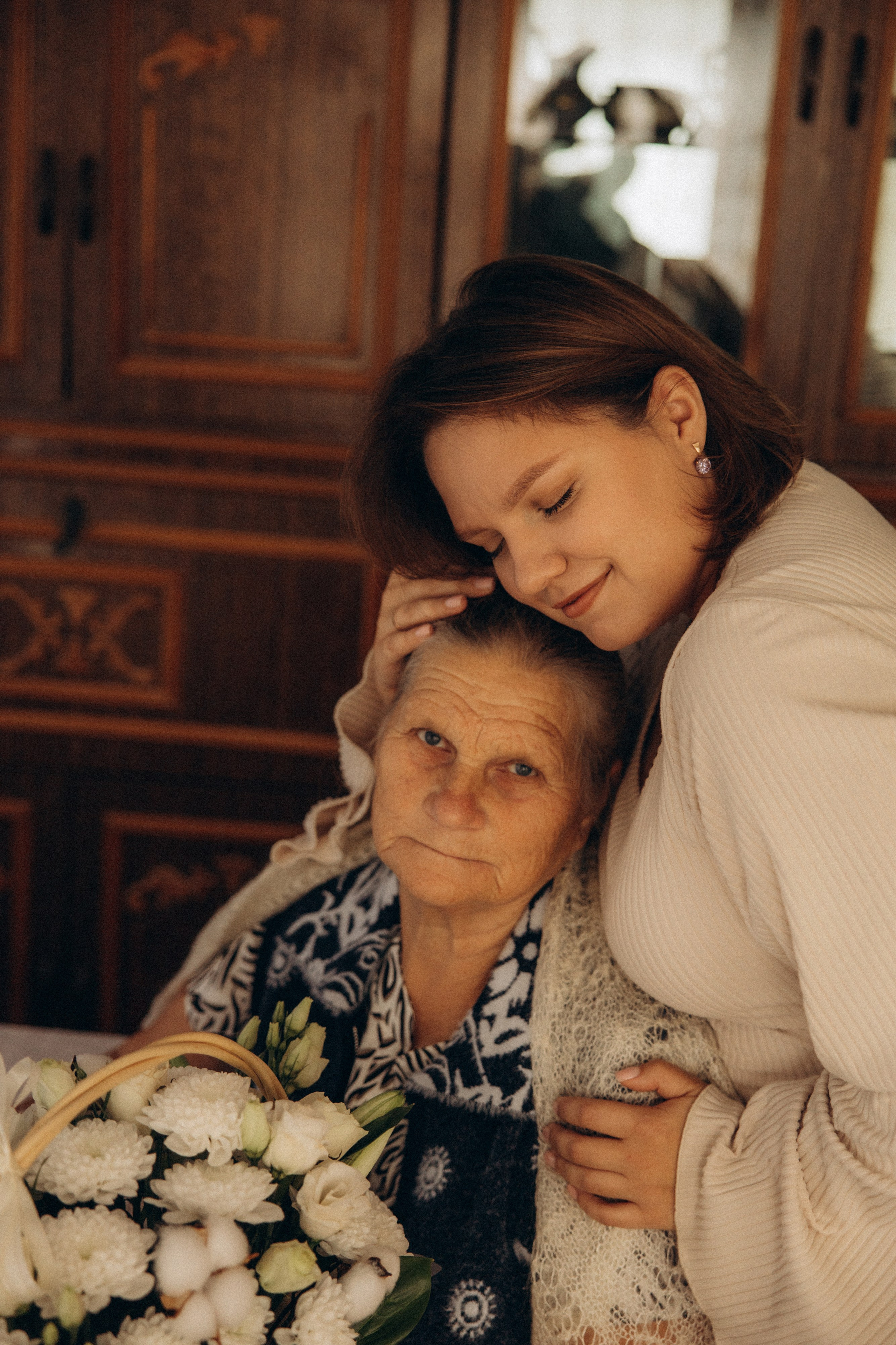 Аня и бабушка. Семейный фотограф Губкин/Старый Оскол