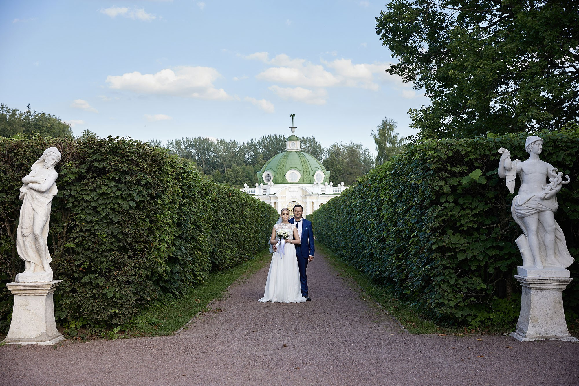 Прогулка, фотосессия жениха и невесты. Свадебная съемка. Фотограф в Москве Валерий Боцман