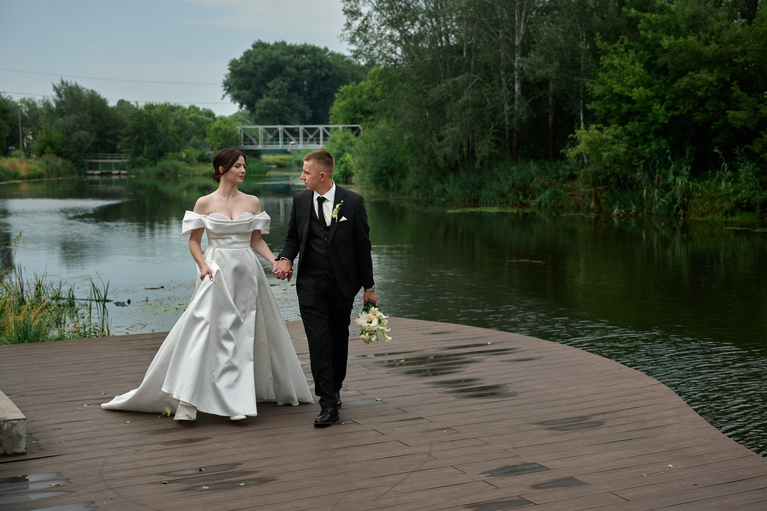 Свадебная фотосессия Никиты и Ангелины в Старом Осколе. Профессиональный фотограф Старый Оскол, Губкин — свадьба, венчание, крещение, юбилей и день рождения