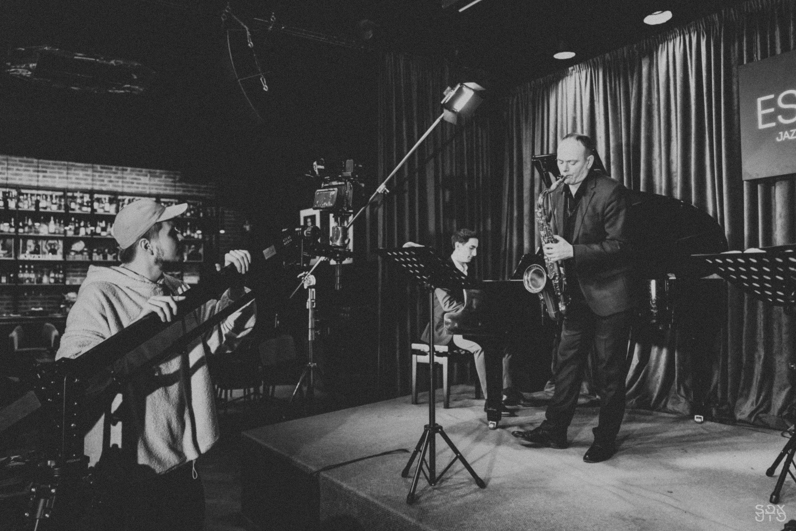 Видеопродакшн BACKED ROLL