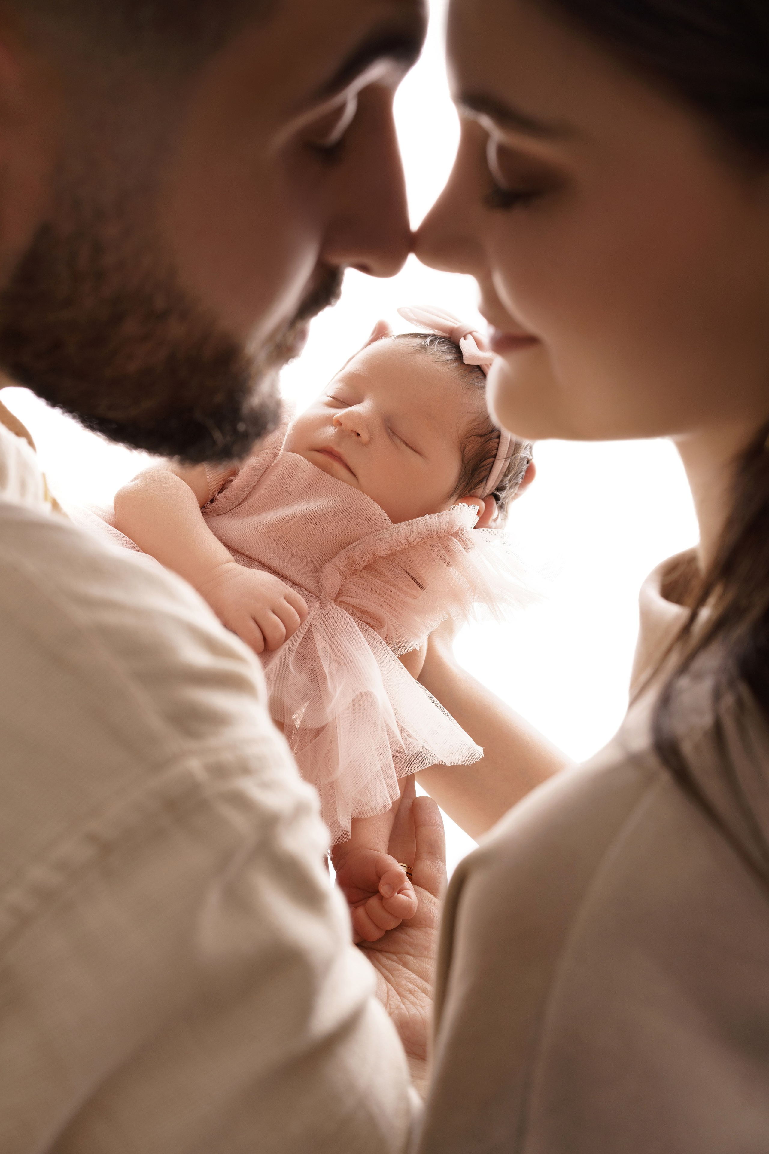 Семейные фотосессии с новорожденными | Трогательные кадры малышей и их близких в Москве и МО. Фотосессия новорожденных в Москве и Московской области | Профессиональный фотограф newborn — Татьяна Иванова