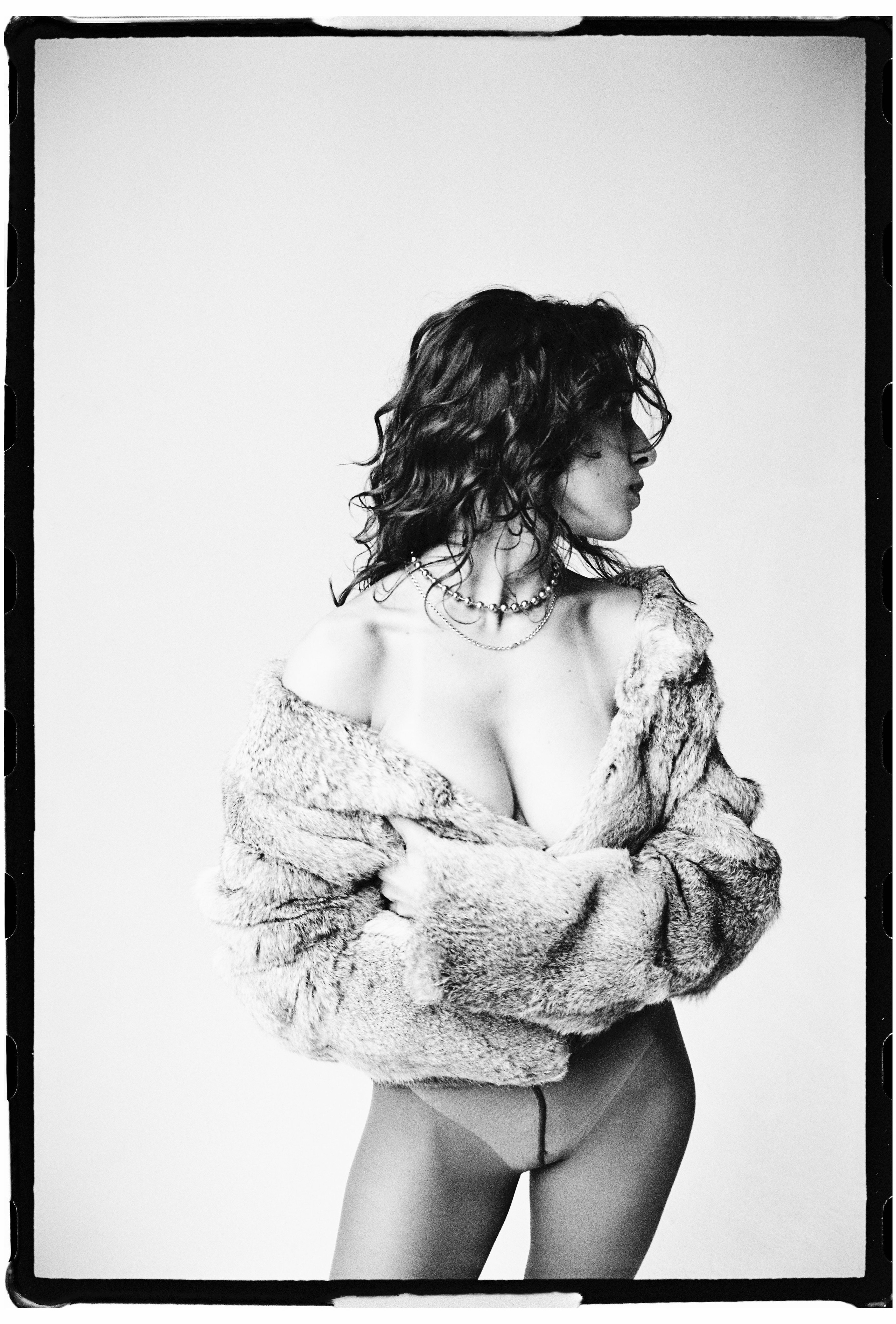 VIKA. ANNA — PHOTOGRAPHER