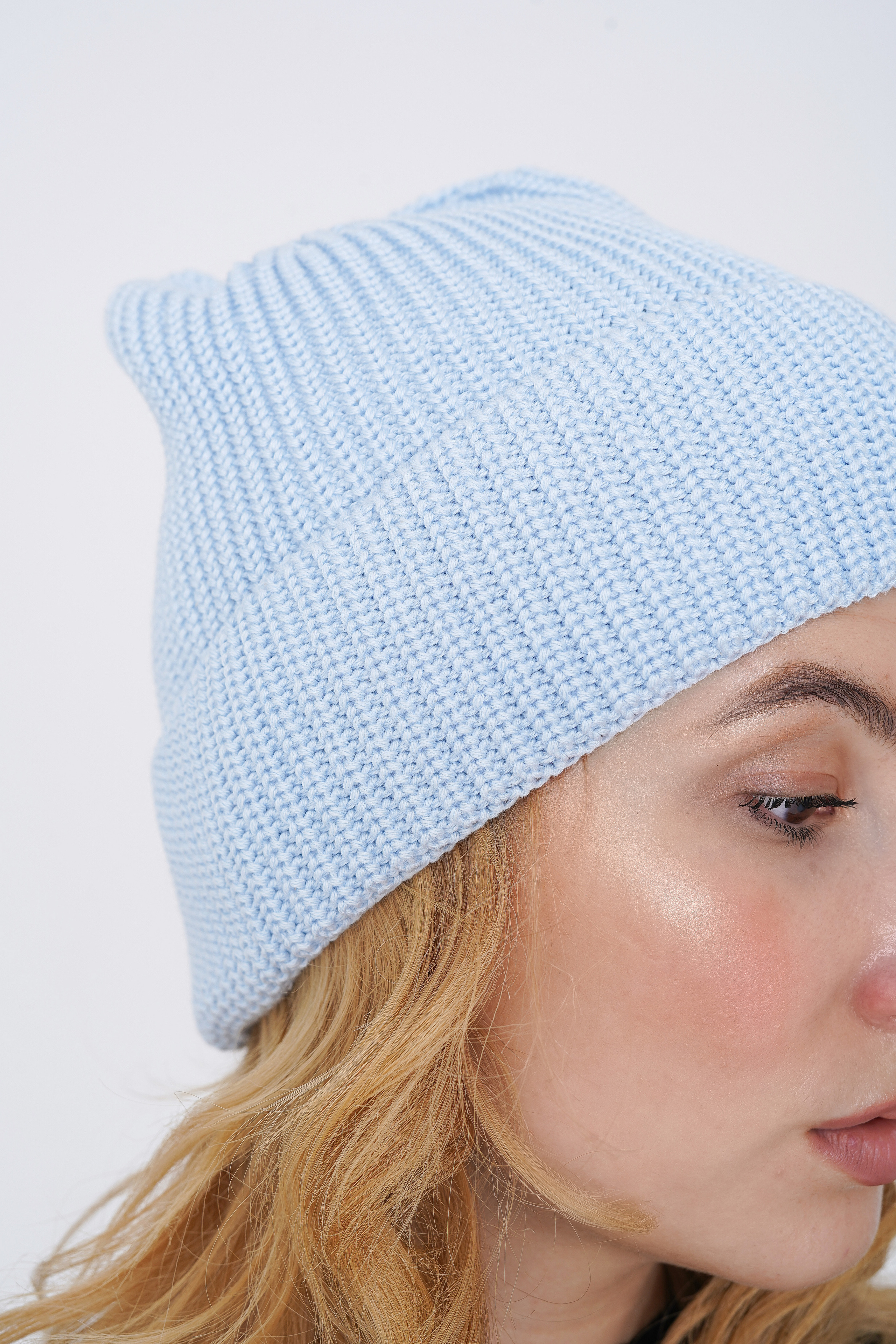 ШАПКИ FOR MARKETPLACE. Фотограф Москва, визуальный менеджер Дарья Шевченко