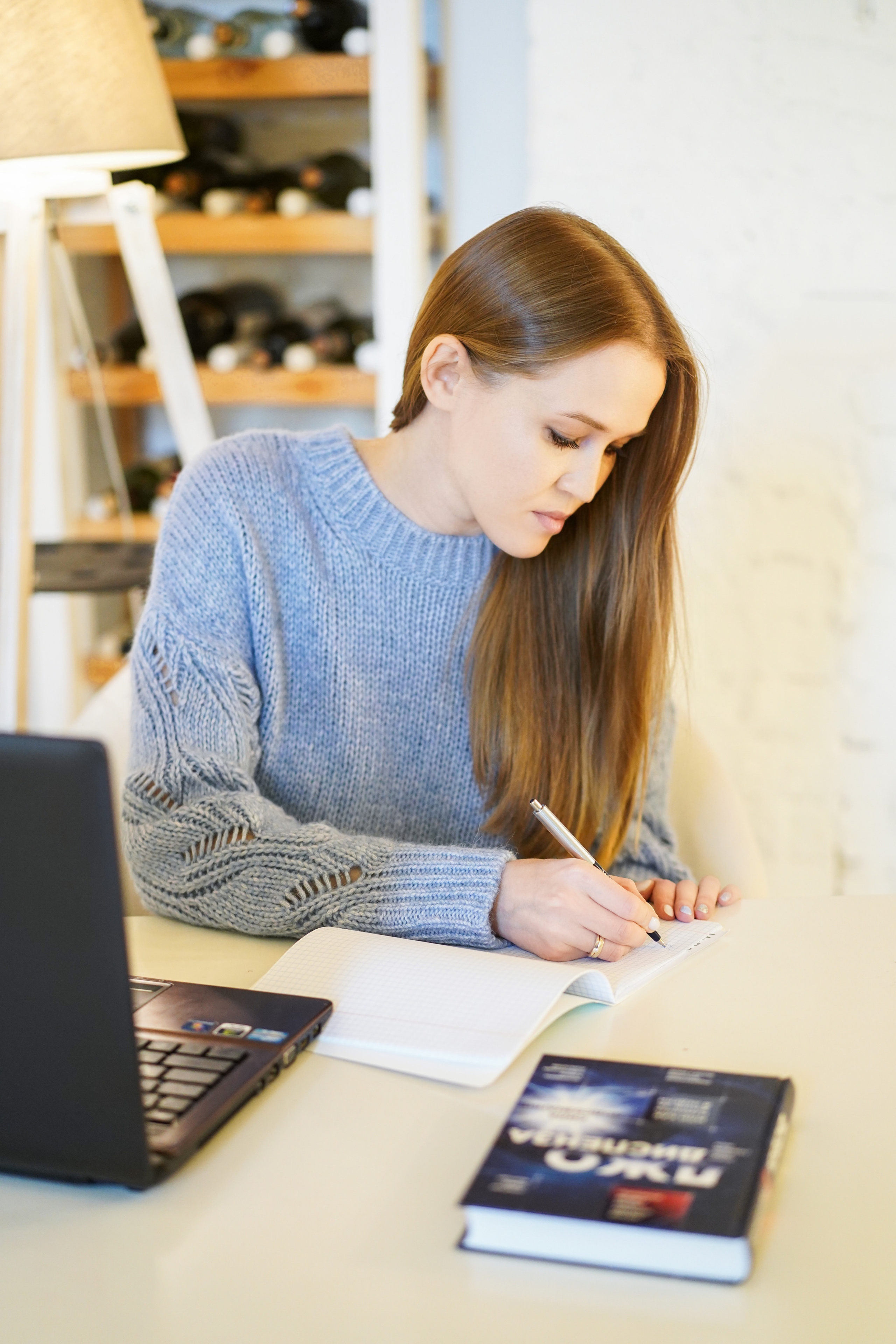 Контент эксперта по сайтам. Фотограф Москва, визуальный менеджер Дарья Шевченко