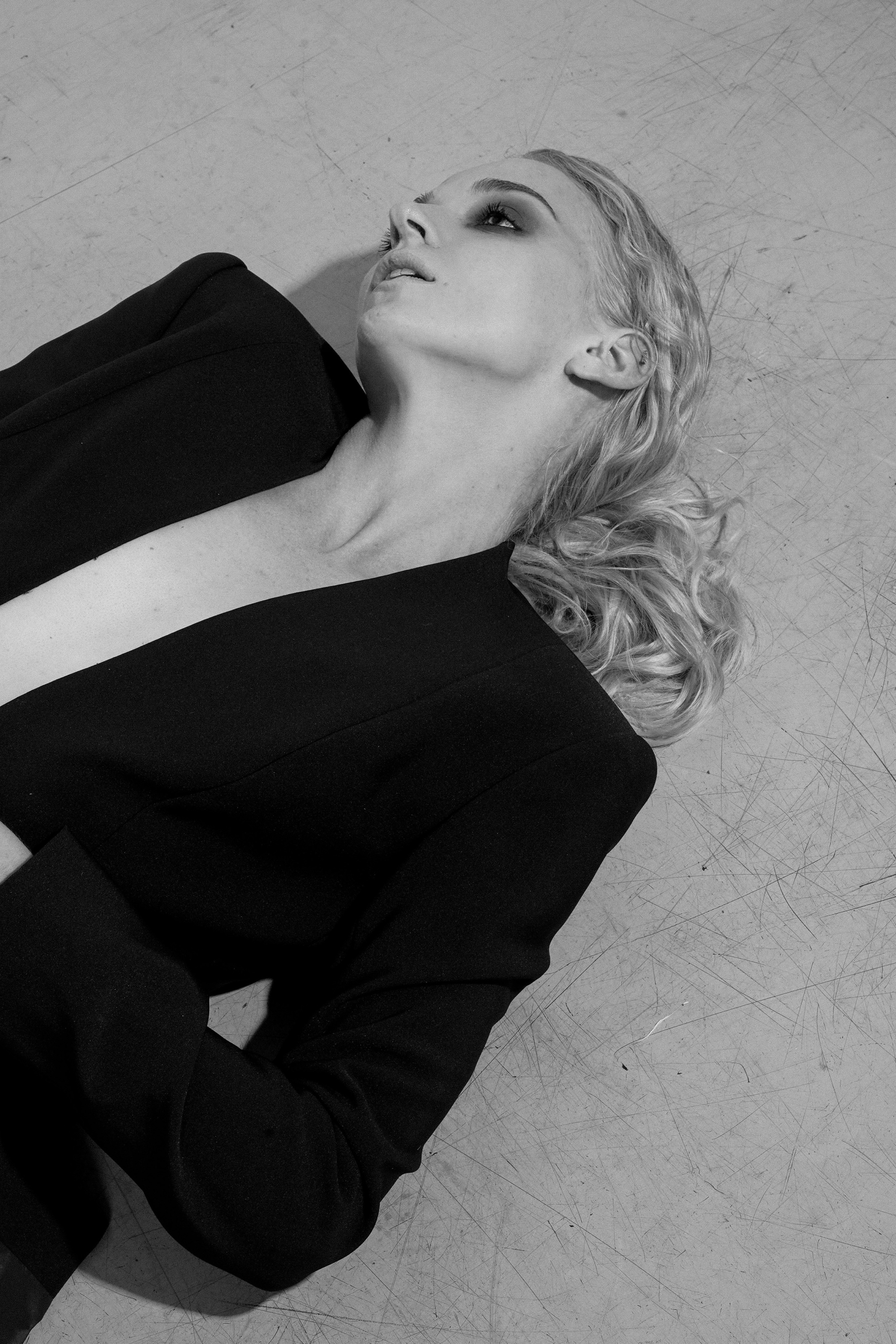 VERA WHITE&BLACK. Фотограф Москва, визуальный менеджер Дарья Шевченко