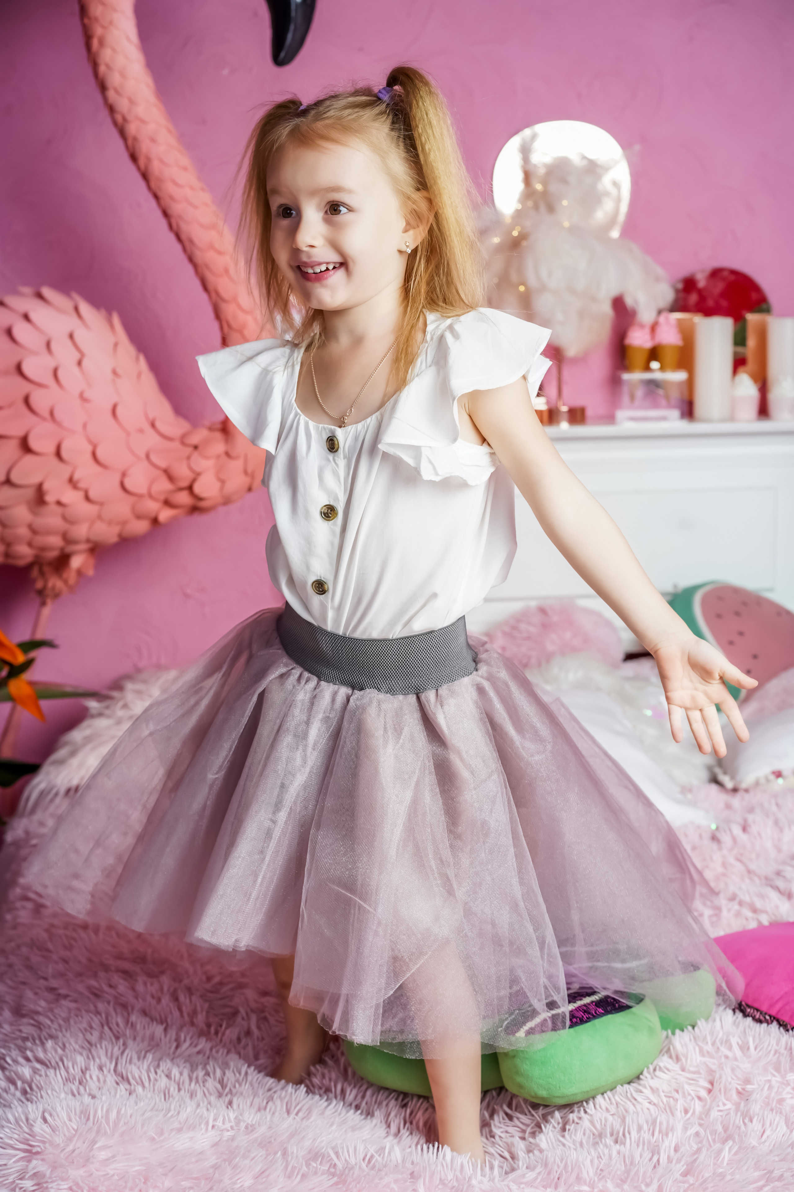 Мама с дочкой в студии. Фотограф Москва, визуальный менеджер Дарья Шевченко