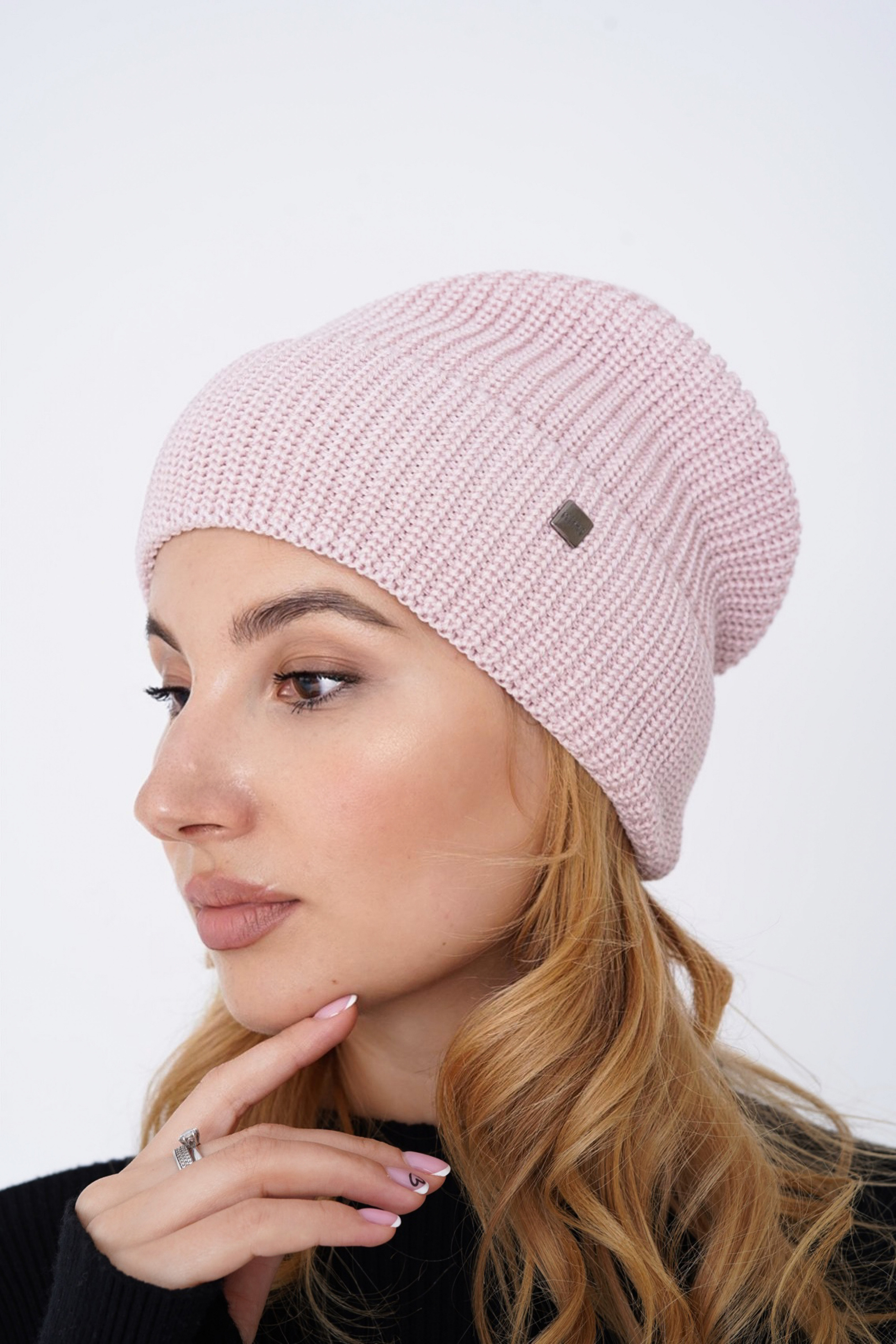 ШАПКИ FOR MARKETPLACE. Фотограф Москва, визуальный менеджер Дарья Шевченко