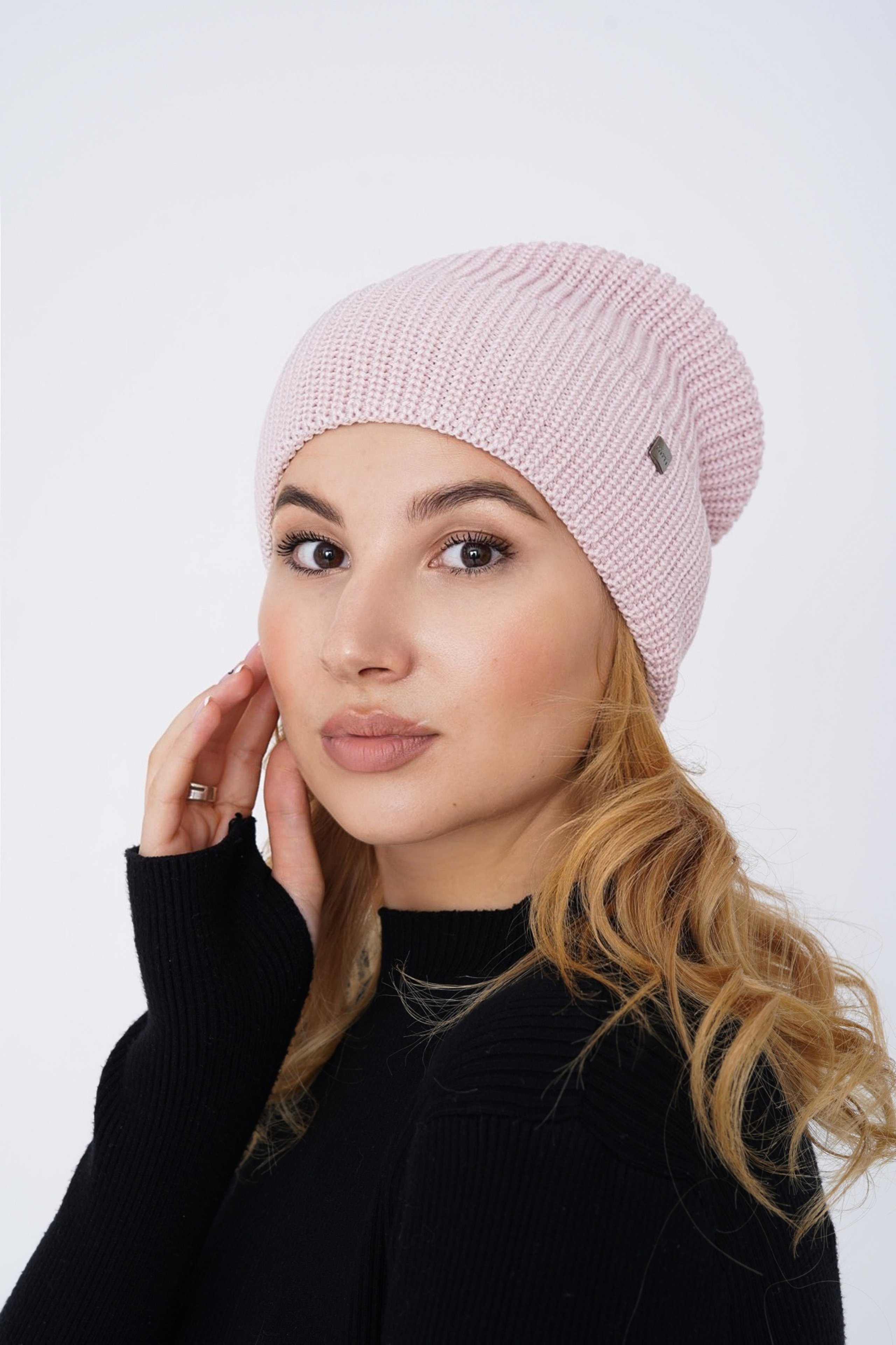 ШАПКИ FOR MARKETPLACE. Фотограф Москва, визуальный менеджер Дарья Шевченко