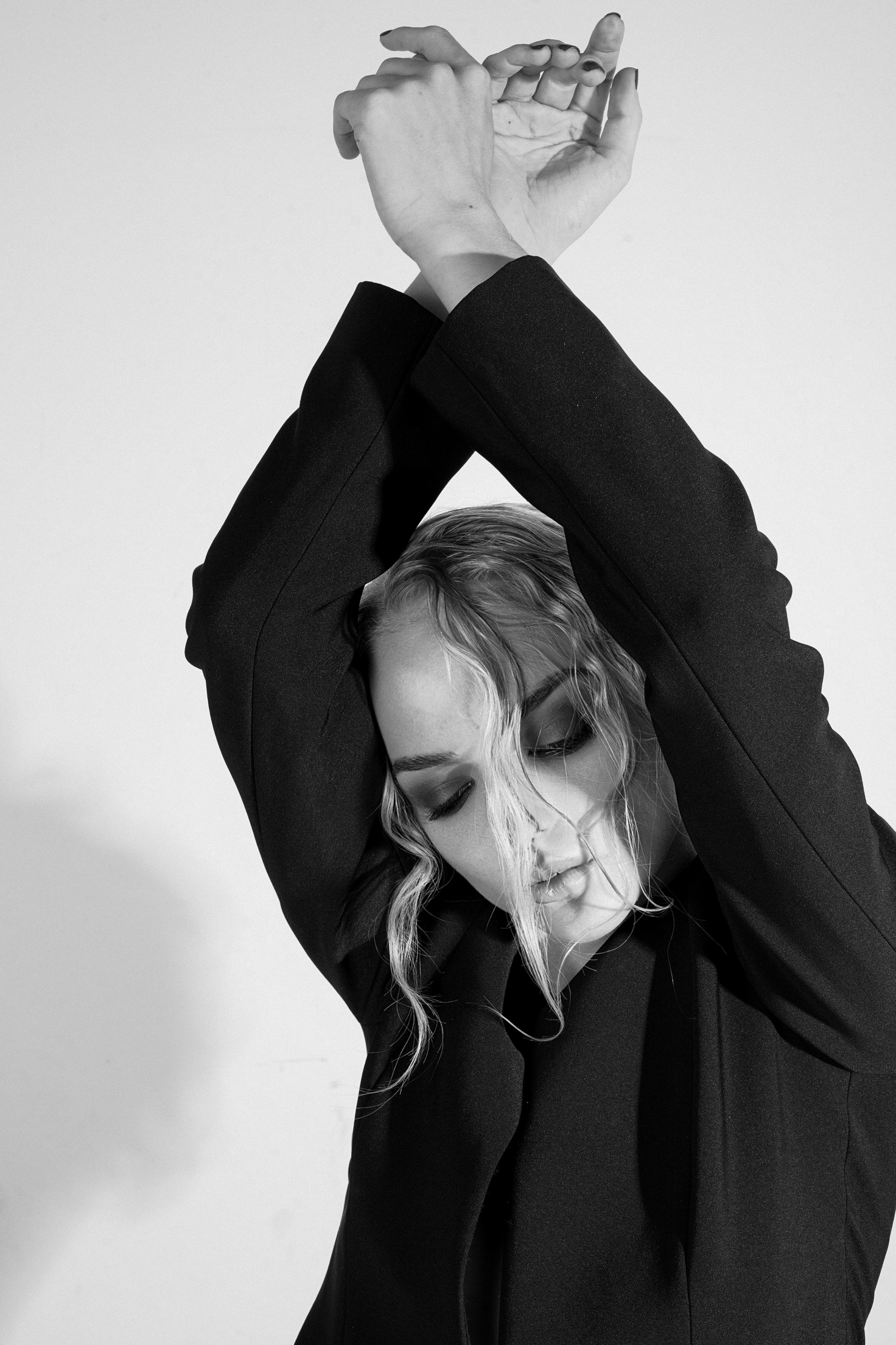 VERA WHITE&BLACK. Фотограф Москва, визуальный менеджер Дарья Шевченко