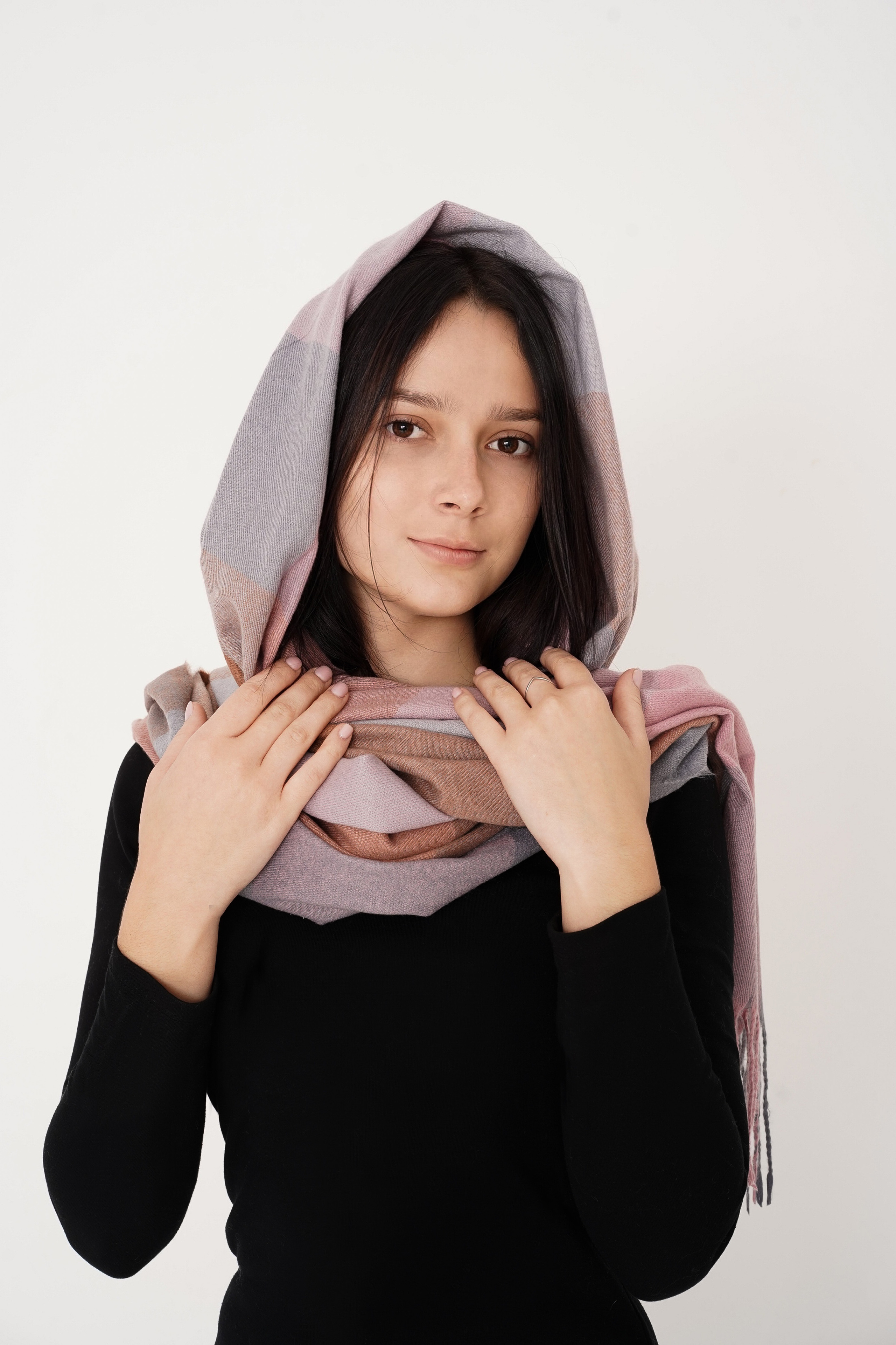 ШАПКИ И ШАРФЫ MARKETPLACE. Фотограф Москва, визуальный менеджер Дарья Шевченко