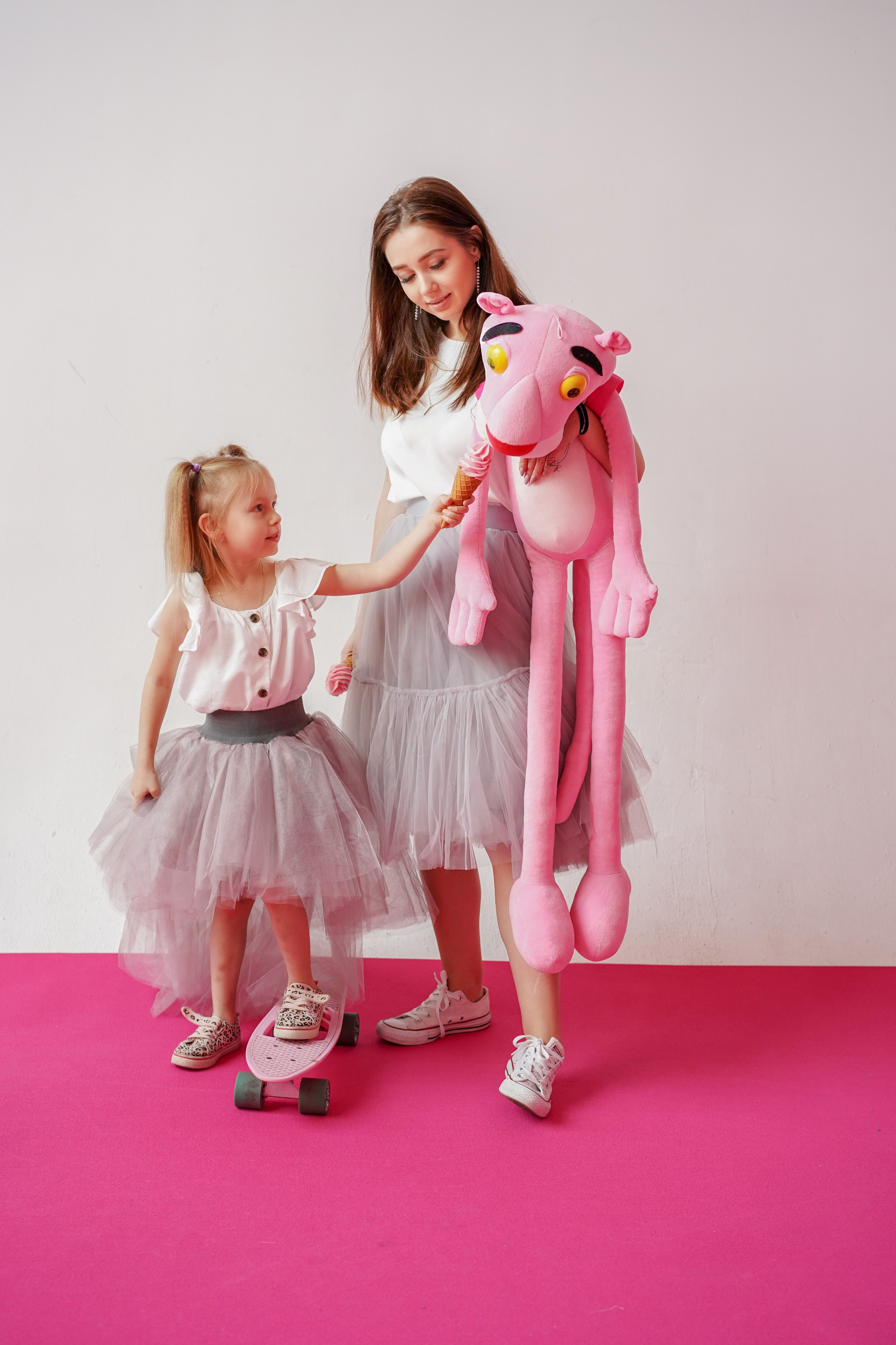 Мама с дочкой в студии. Фотограф Москва, визуальный менеджер Дарья Шевченко