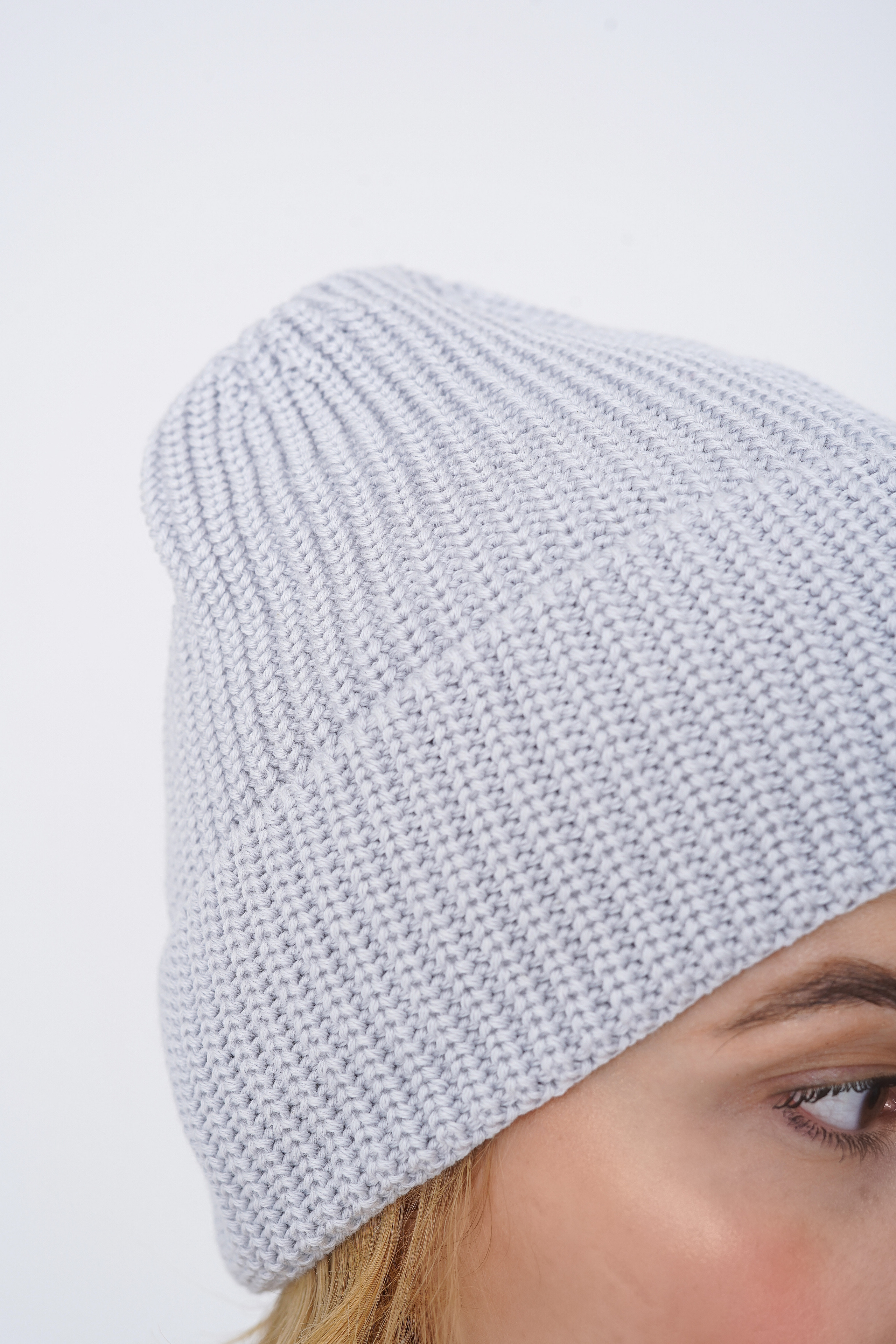 ШАПКИ FOR MARKETPLACE. Фотограф Москва, визуальный менеджер Дарья Шевченко