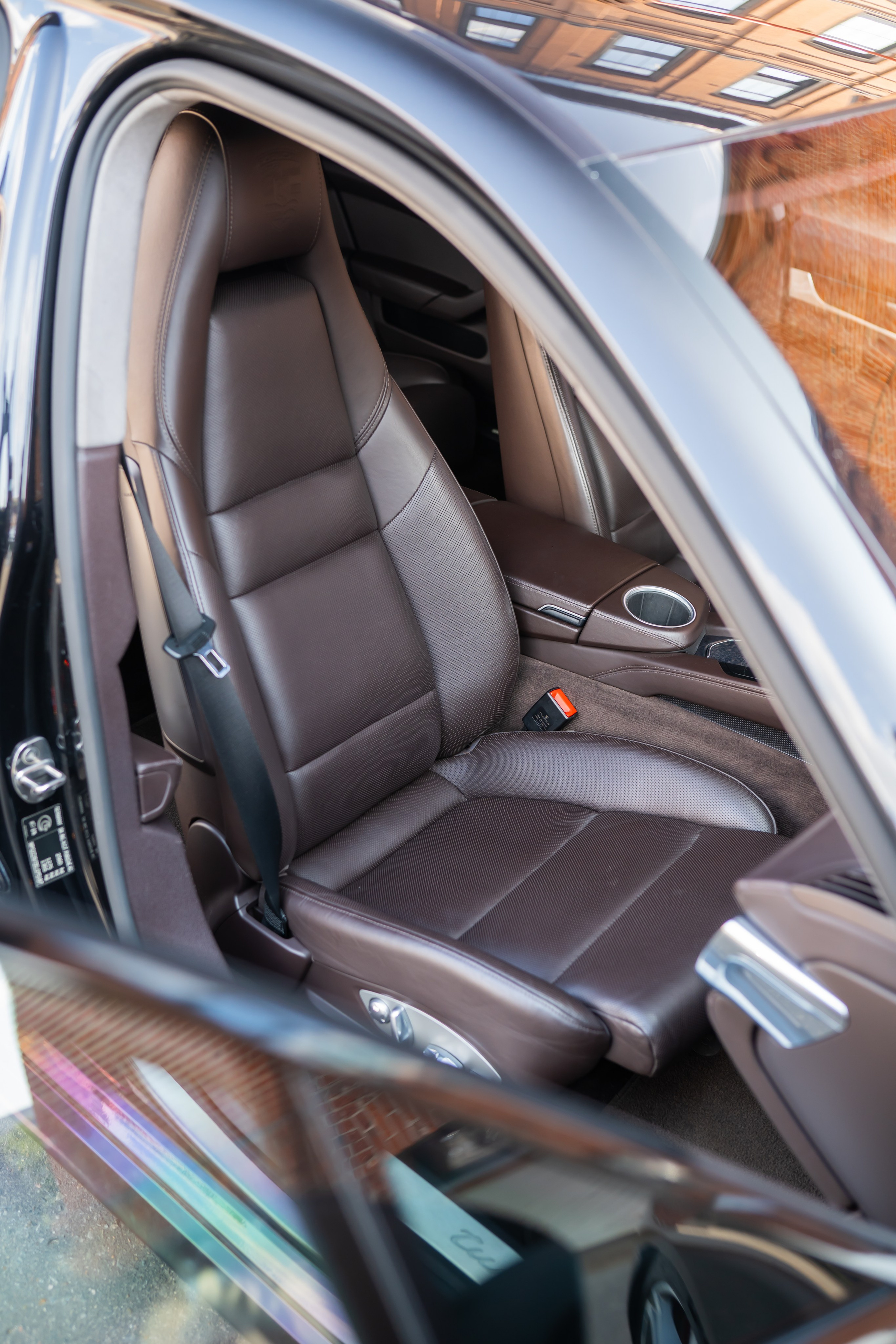 Porsche Panamera. Mirllaev