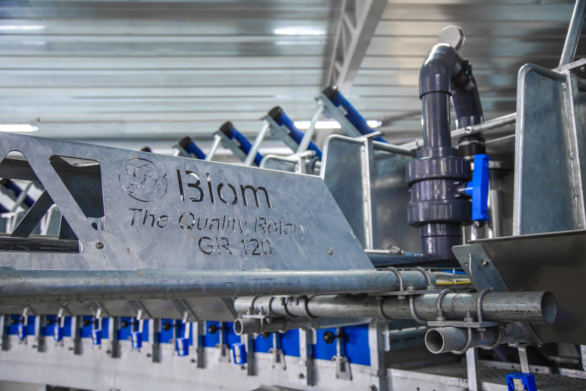 Открытие карусели для дойки скота. Репортажный, промышленный и маркетплейс-фотограф Дмитрий Чернат