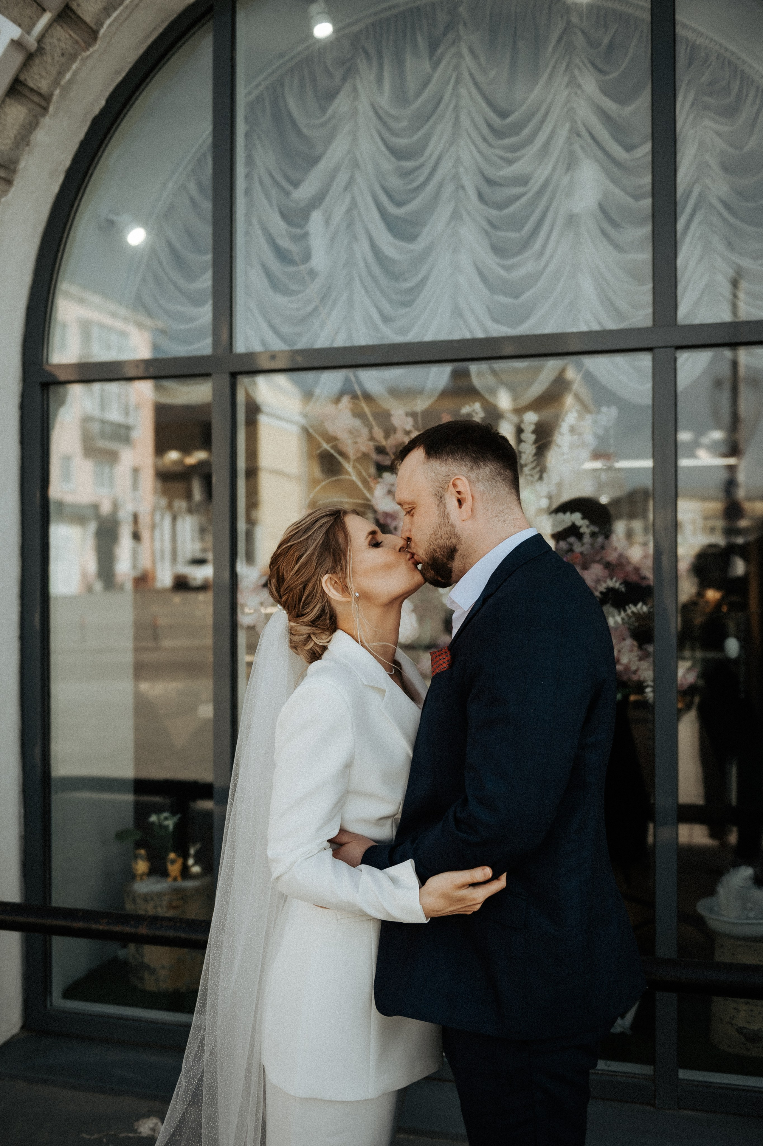 Свадебные фотографии. Фотограф в Барнауле Дарья Бутурлакина. Люби.Цени.Касайся