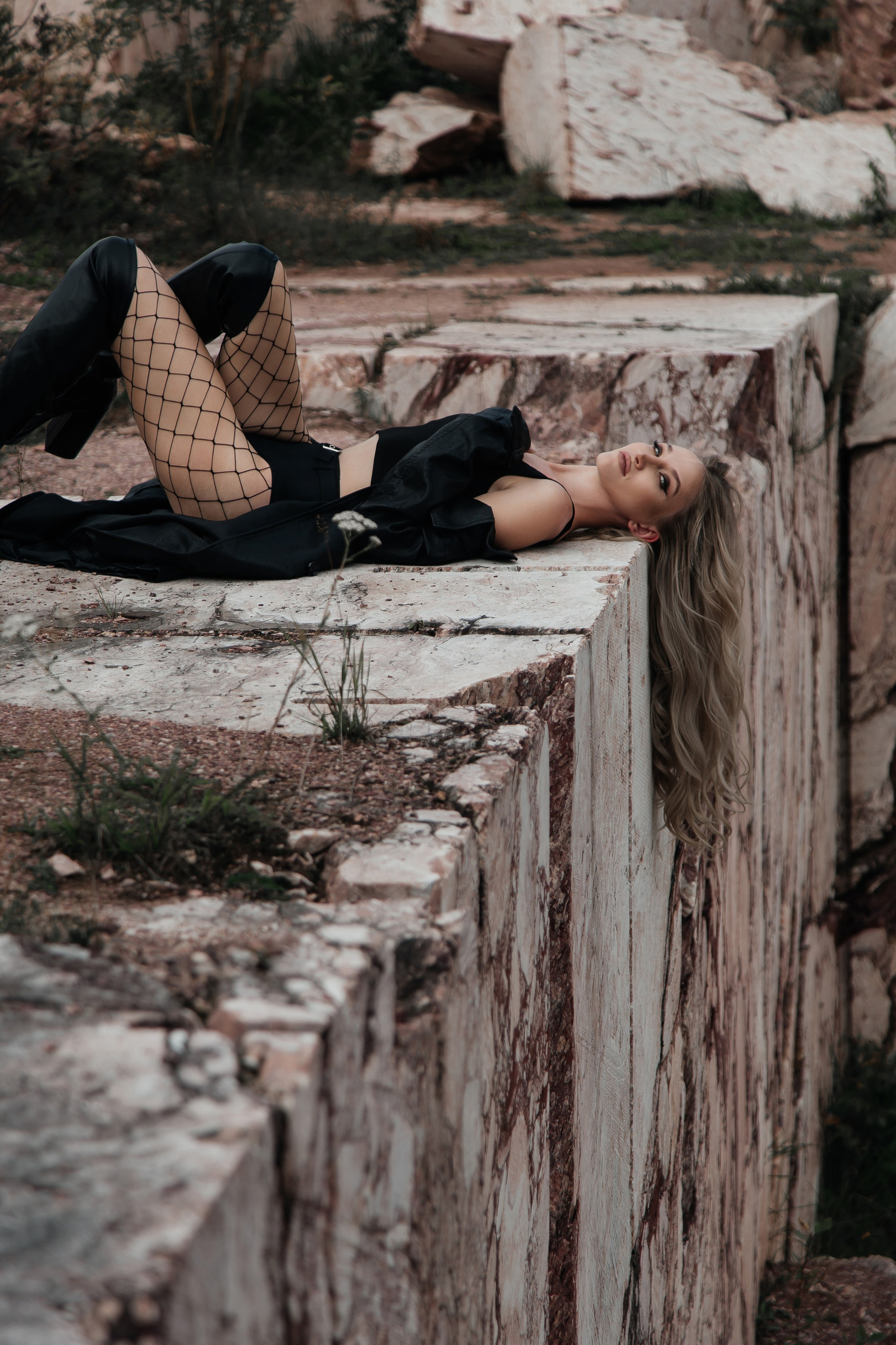 ФОТОСЕССИЯ КО ДНЮ РОЖДЕНИЯ НА МРАМОРНОМ КАРЬЕРЕ. Фотограф в Киселёвске Татьяна Трухалева