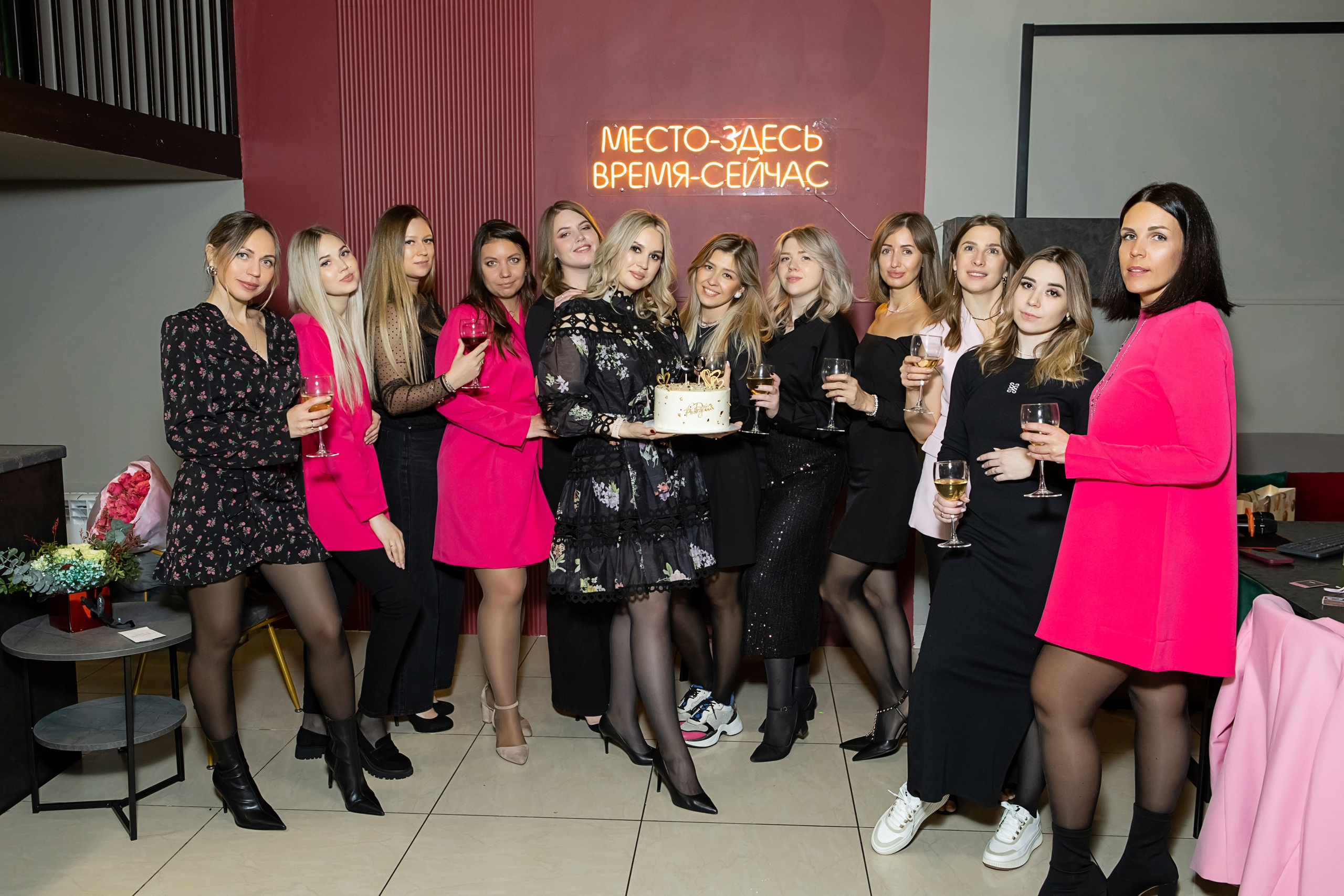Интра Лофт. Репортажный и семейный фотограф в Новосибирске Елена Каменева
