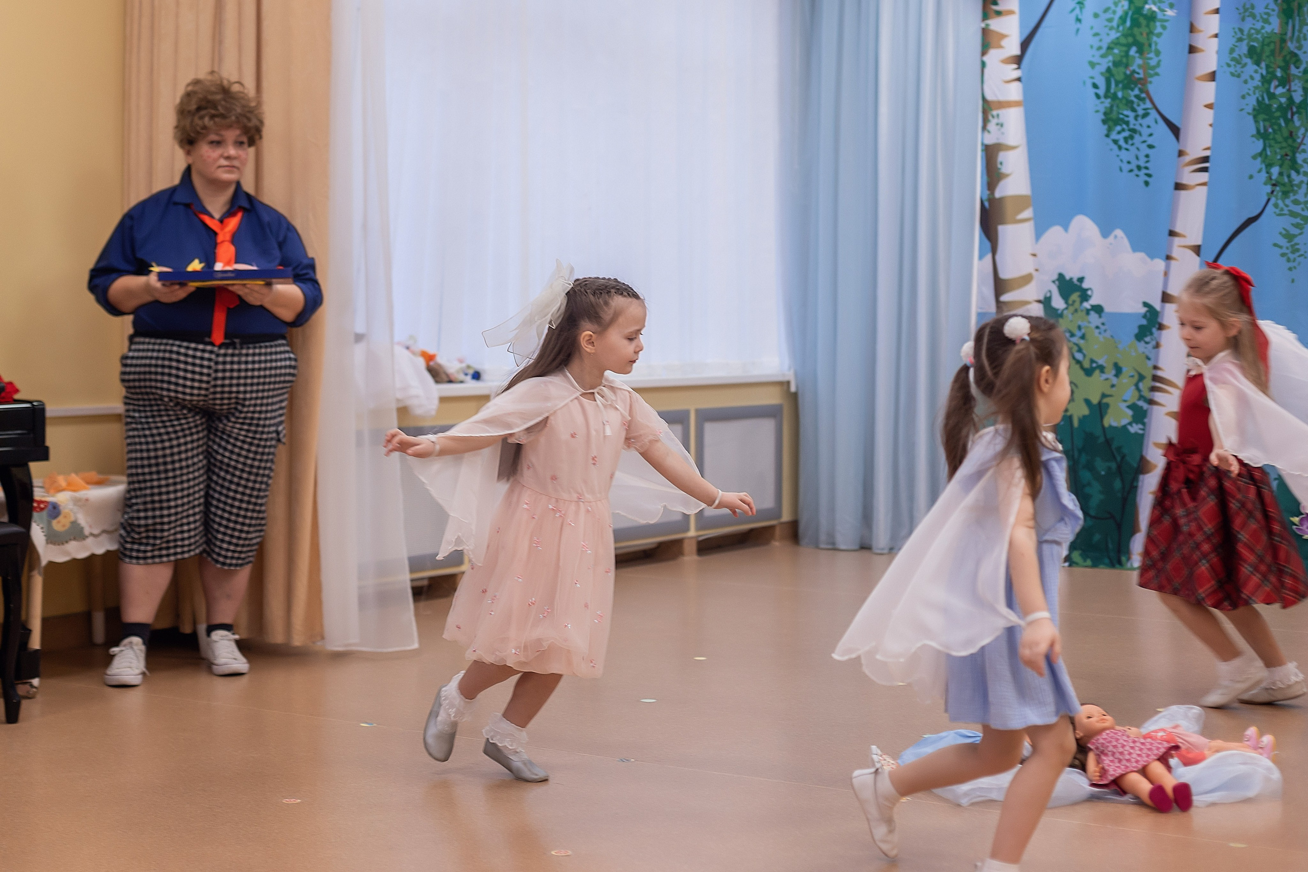 Весенний утренник_старшая группа_2025. Семейный фотограф в Санкт-Петербурге