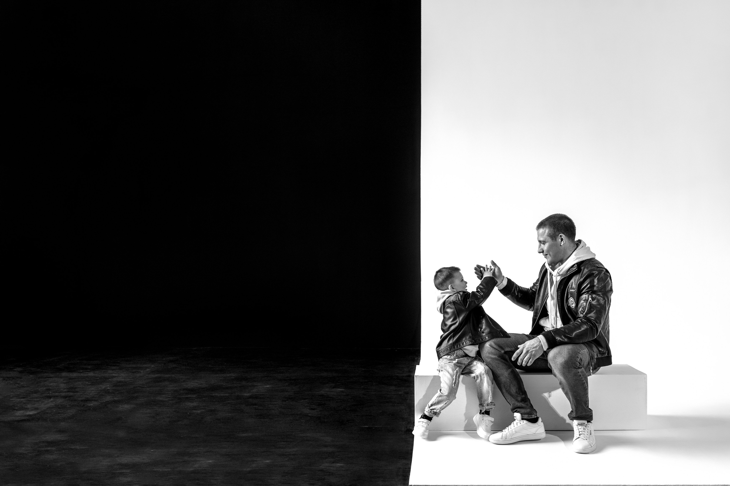 Семейная фотосессия в студии. Фотохудожник в Тольятти и Самаре Валентина Суворова