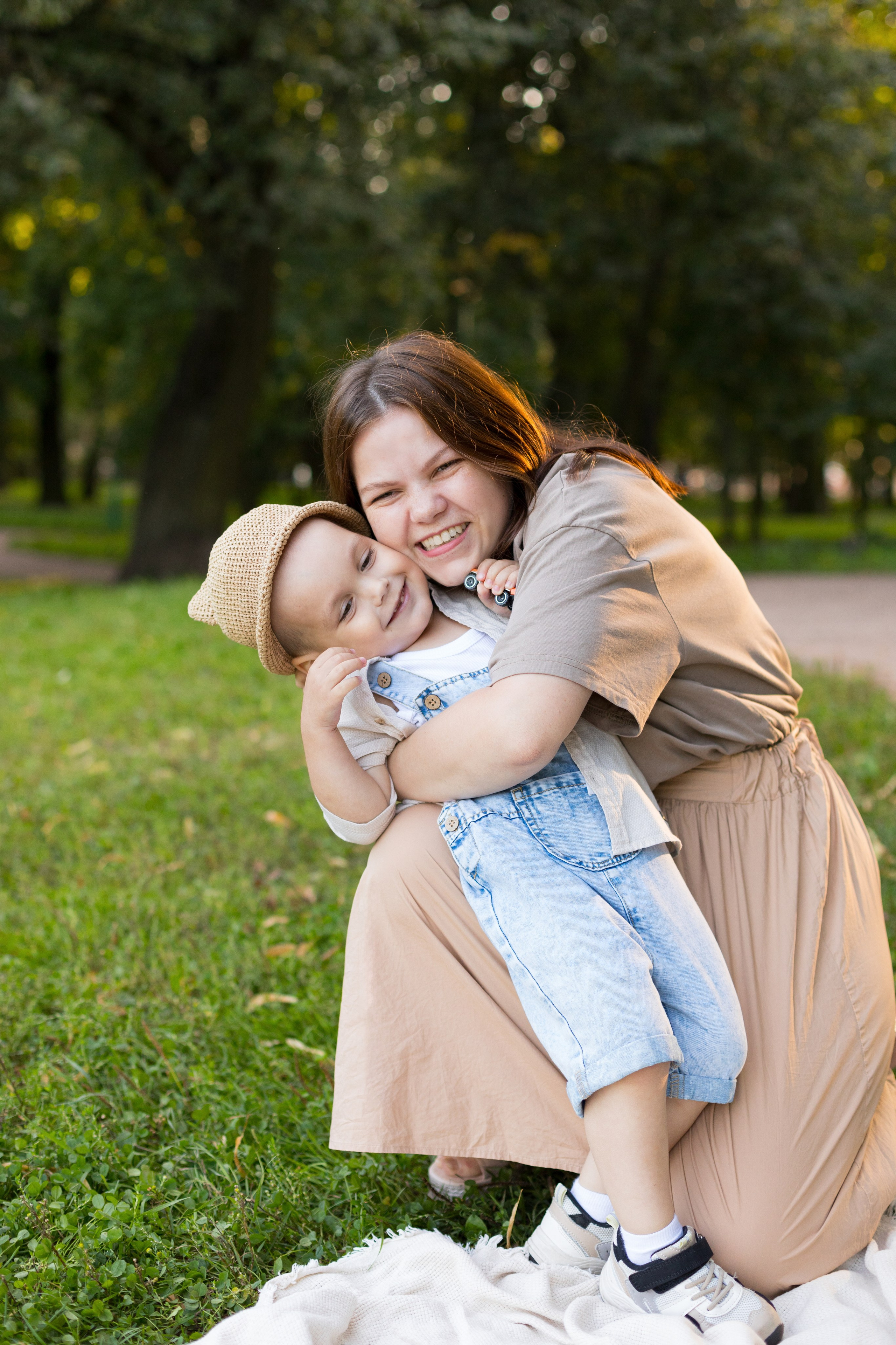 Летняя семейная фотопрогулка в Таврическом саду. Детский и контент фотограф Надя Волкова Санкт-Петербург