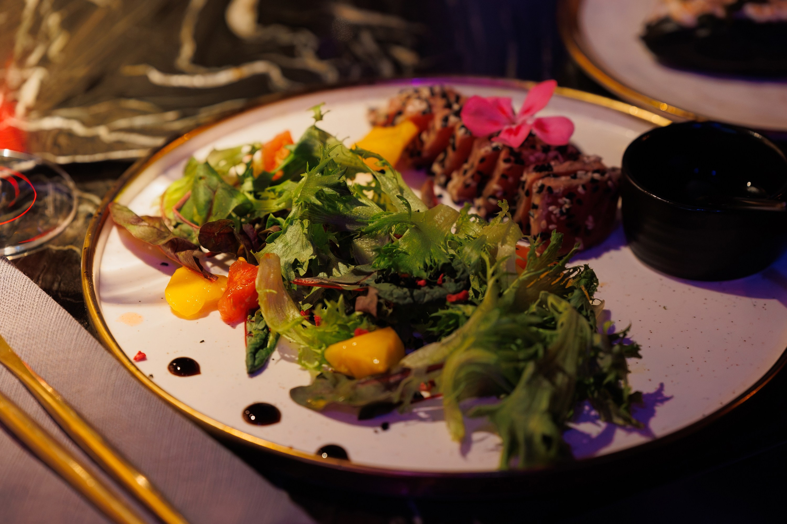 REGENT x InLove. СВОИ. ФОТООТЧЕТЫ-СОБЫТИЯ-МЕСТА