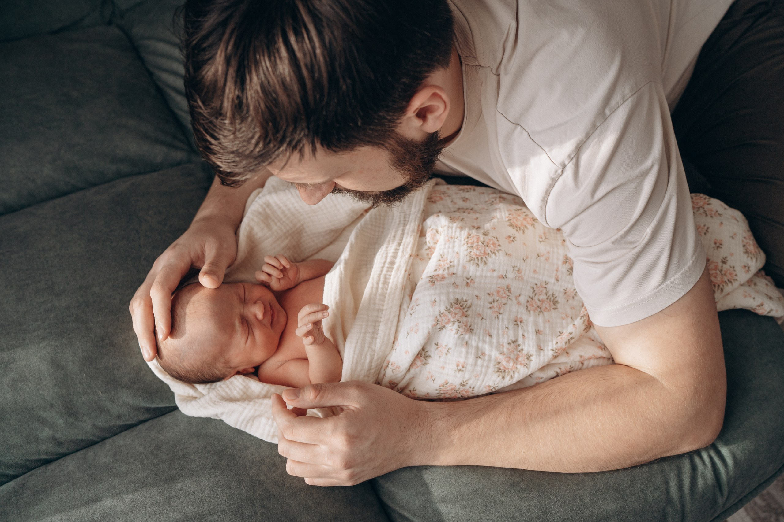 Даниил Диана Динель (newborn). Надежда Виховская — семейный фотограф в Астане