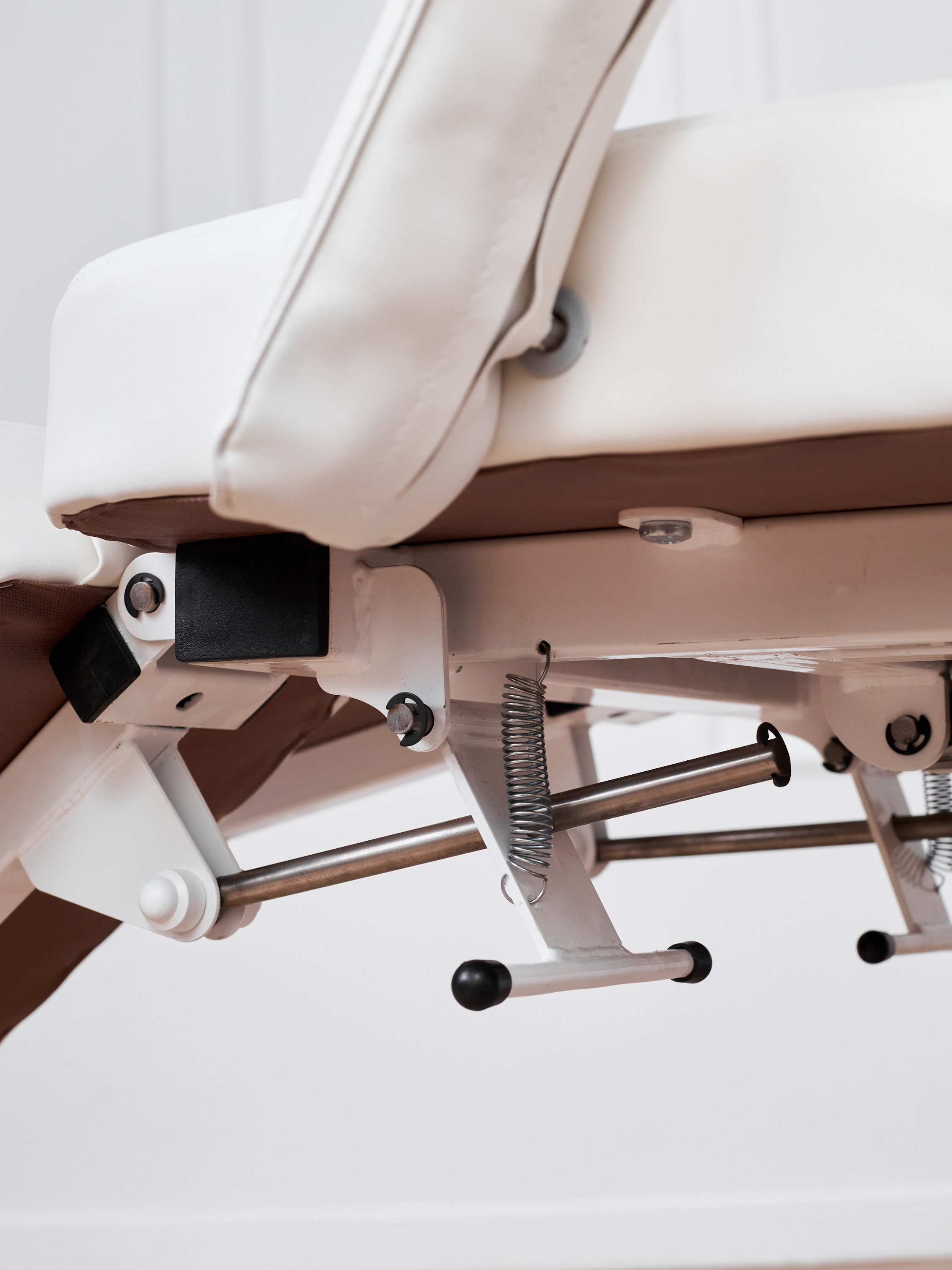 Фотосъемка мебели Екатеринбург для бизнеса кресла производство шоурум интерьерная съемка Екб фотограф предметов заказать цена каталог. Фотограф Екатеринбург Анастасия Жерновская | Маркетплейсы и нейрофото