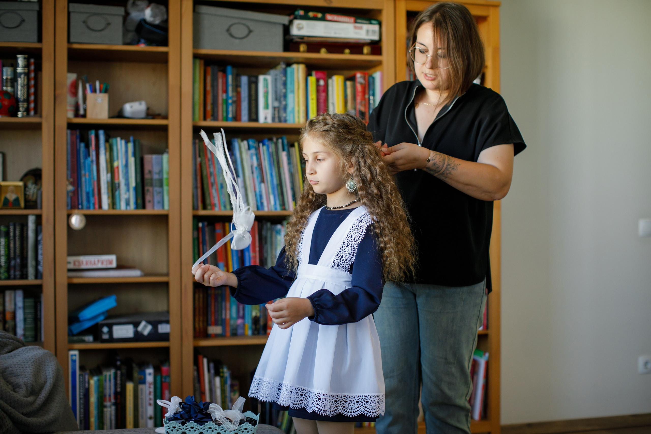 Первоклашка. Как Нюсю в школу провожали. Школьные альбомы, Семейные съемки, Портреты, Фотограф Елена Кузнецова