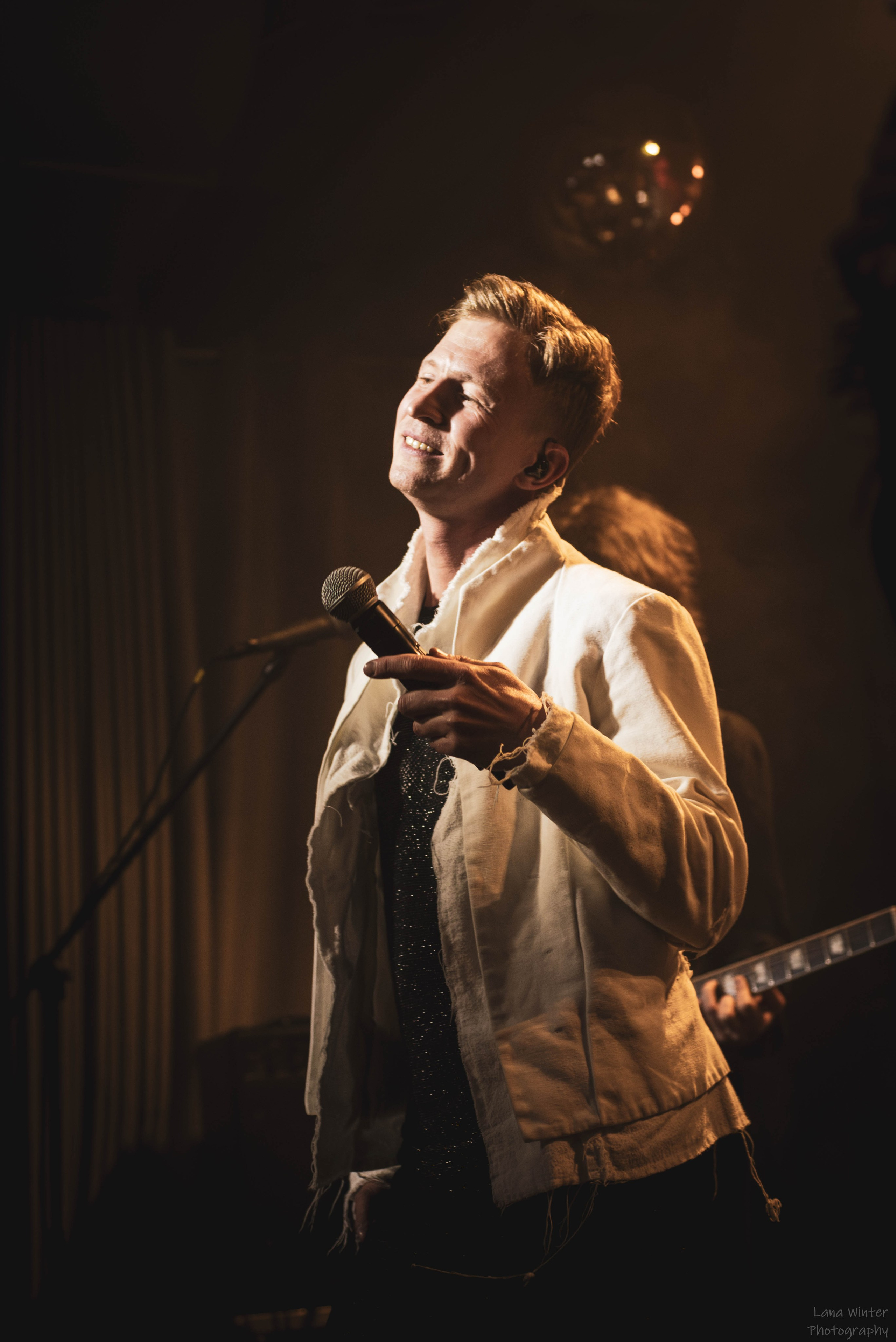 Площадь Восстания (8 марта 2025 года, Москва, клуб Техника Безопасности). Фотограф Светлана Блинова, Москва и Московская область