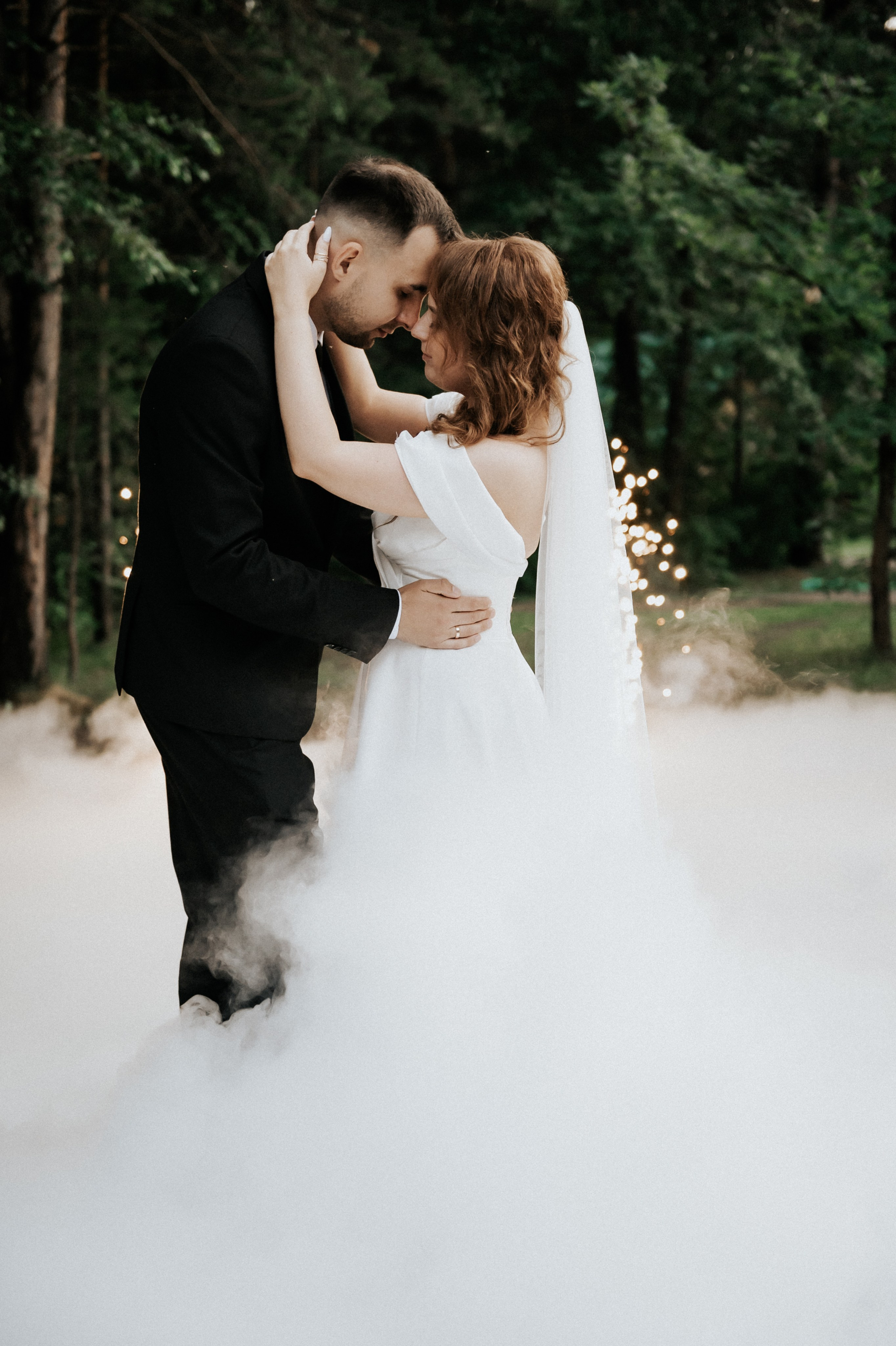 Свадебные фотографии. Фотограф в Барнауле Дарья Бутурлакина. Люби.Цени.Касайся