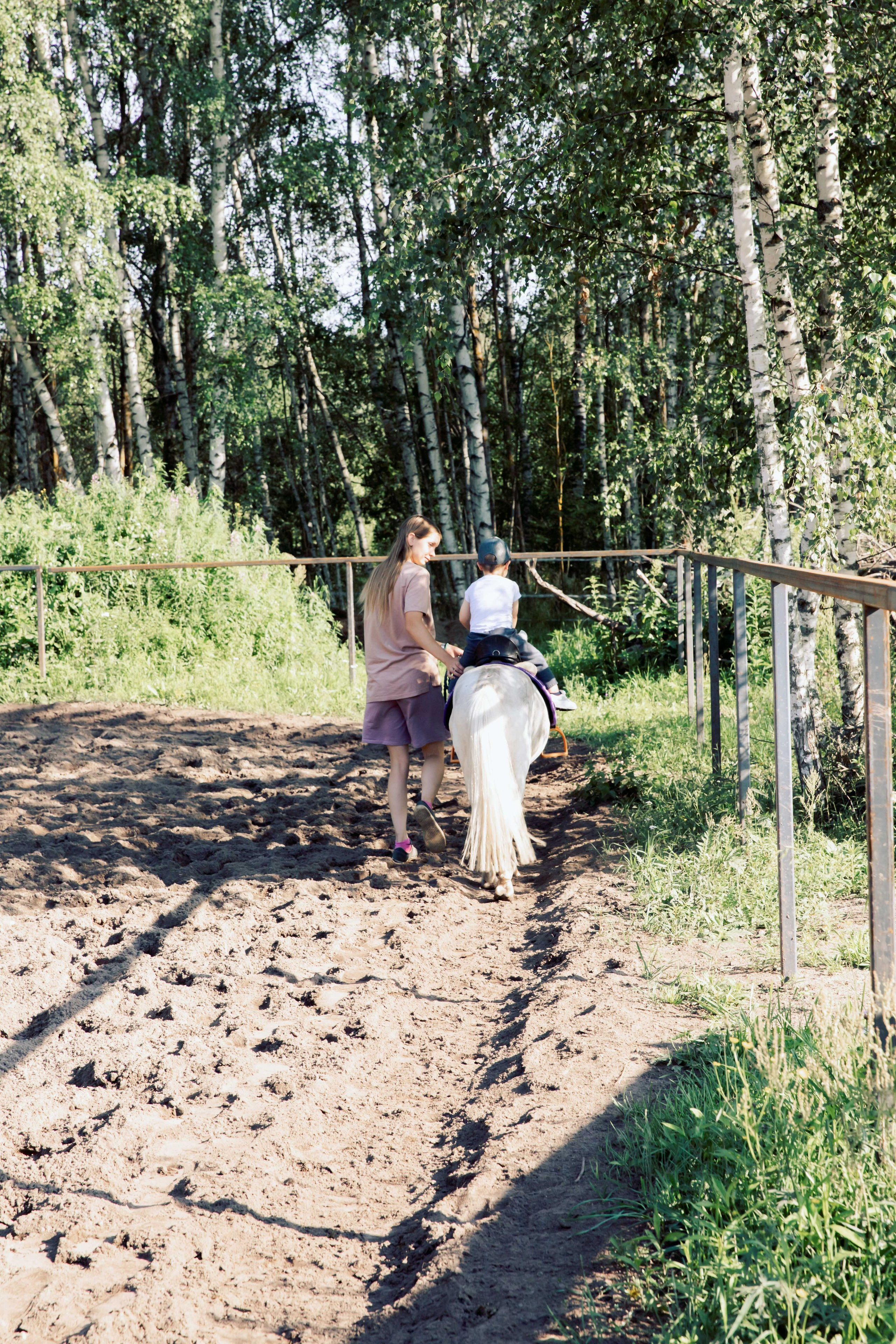 Прогулка на пони. Семейный и детский фотограф. Москва. Пронина Тома