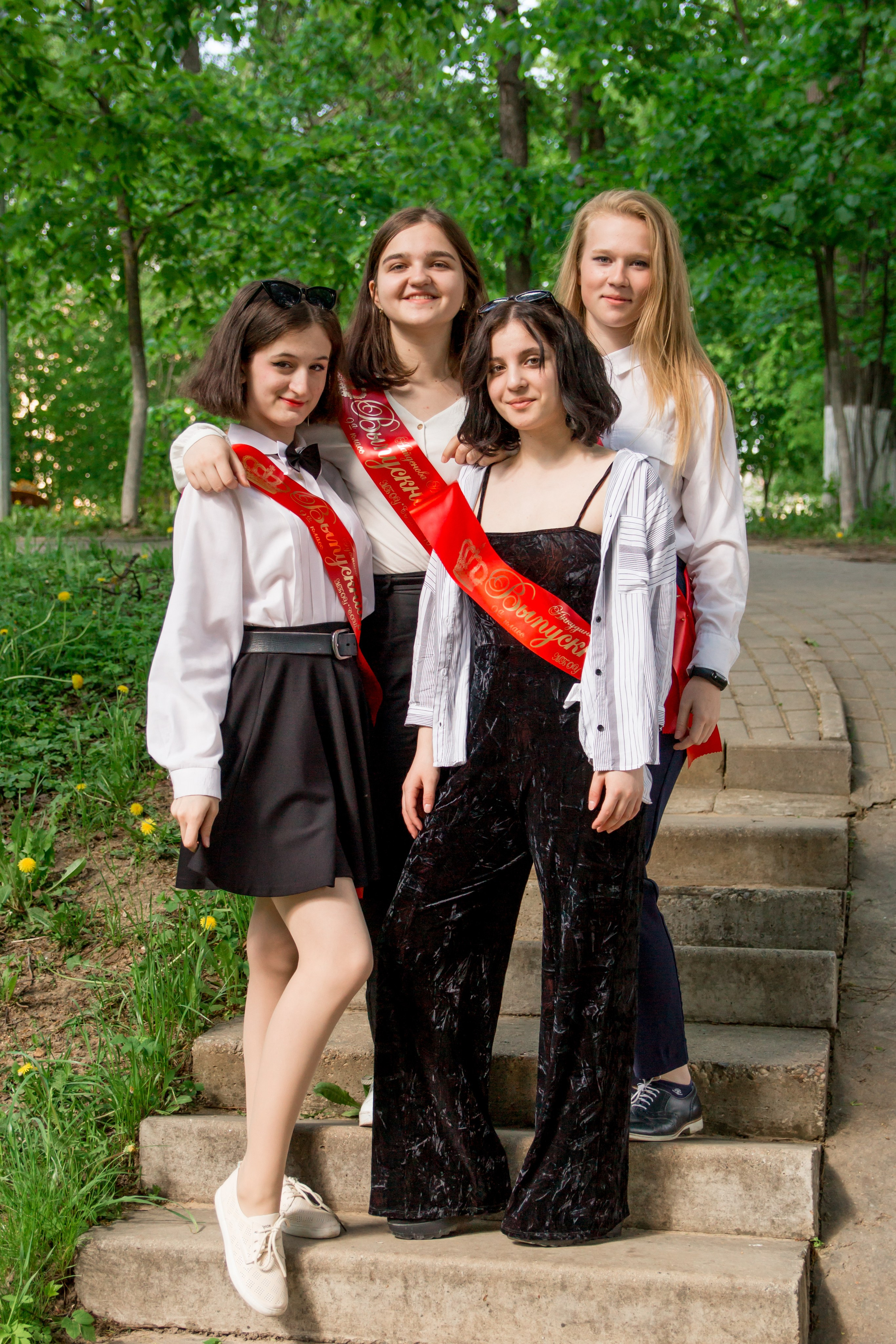 Старшие классы. Выпускные альбомы в Обнинске