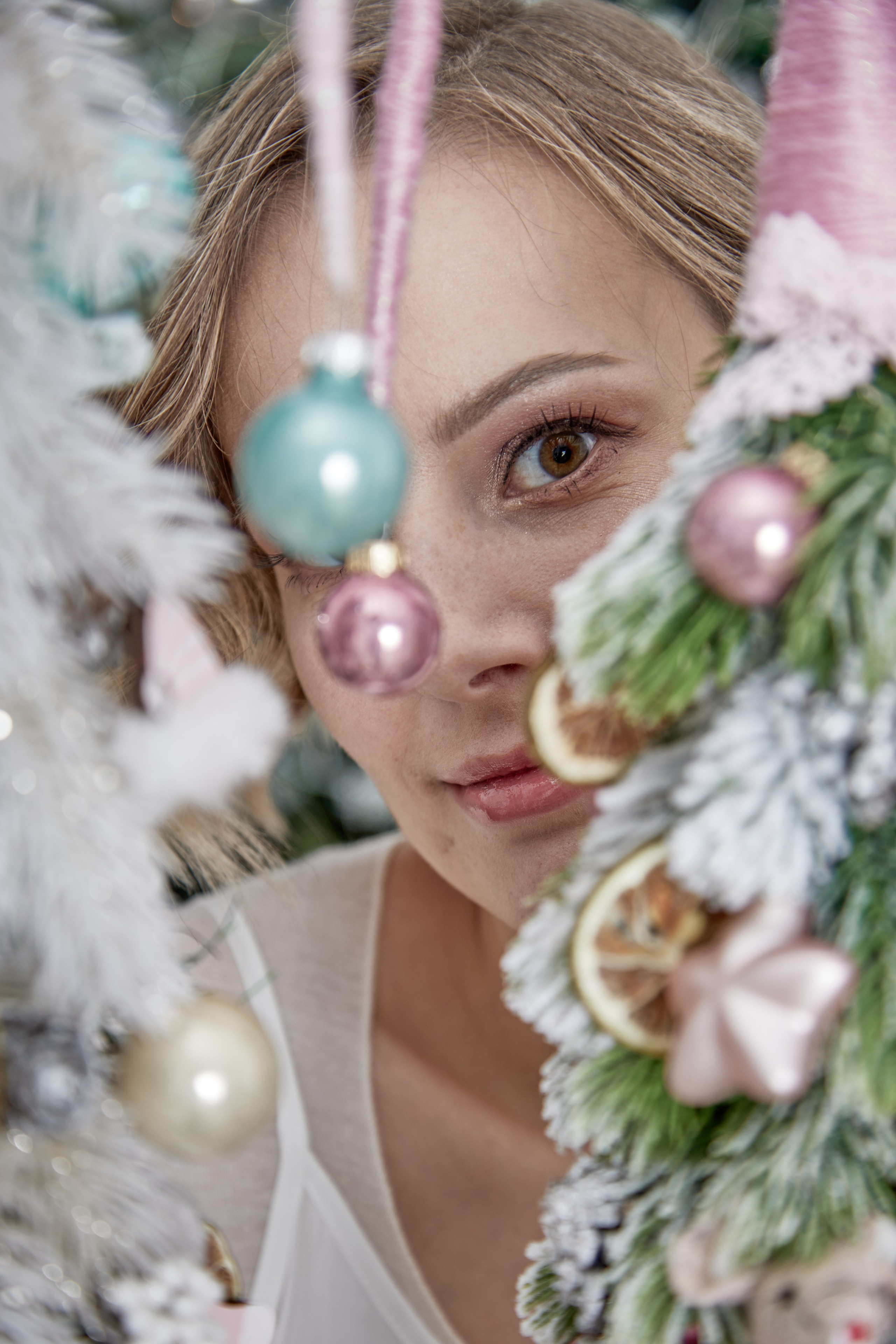 Xmass content for Profi Bouquet. Maria Poleshchuk, commercial photographer in Sydney